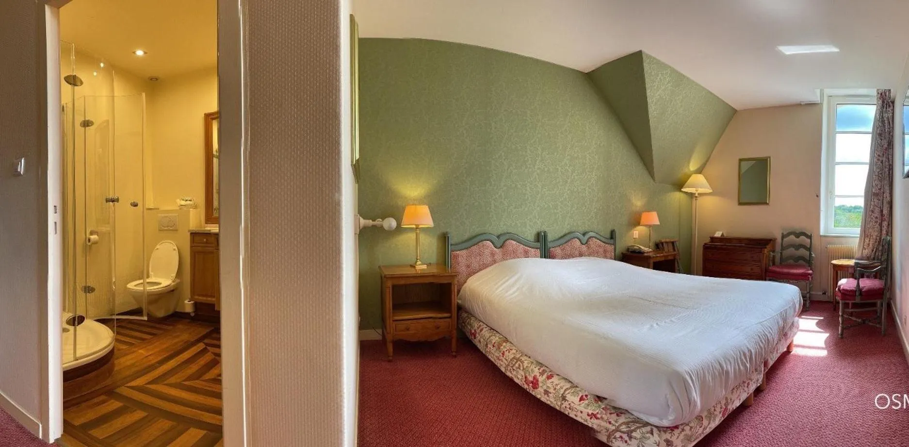Photo of the whole room, Bed in Le Manoir de Bellerive