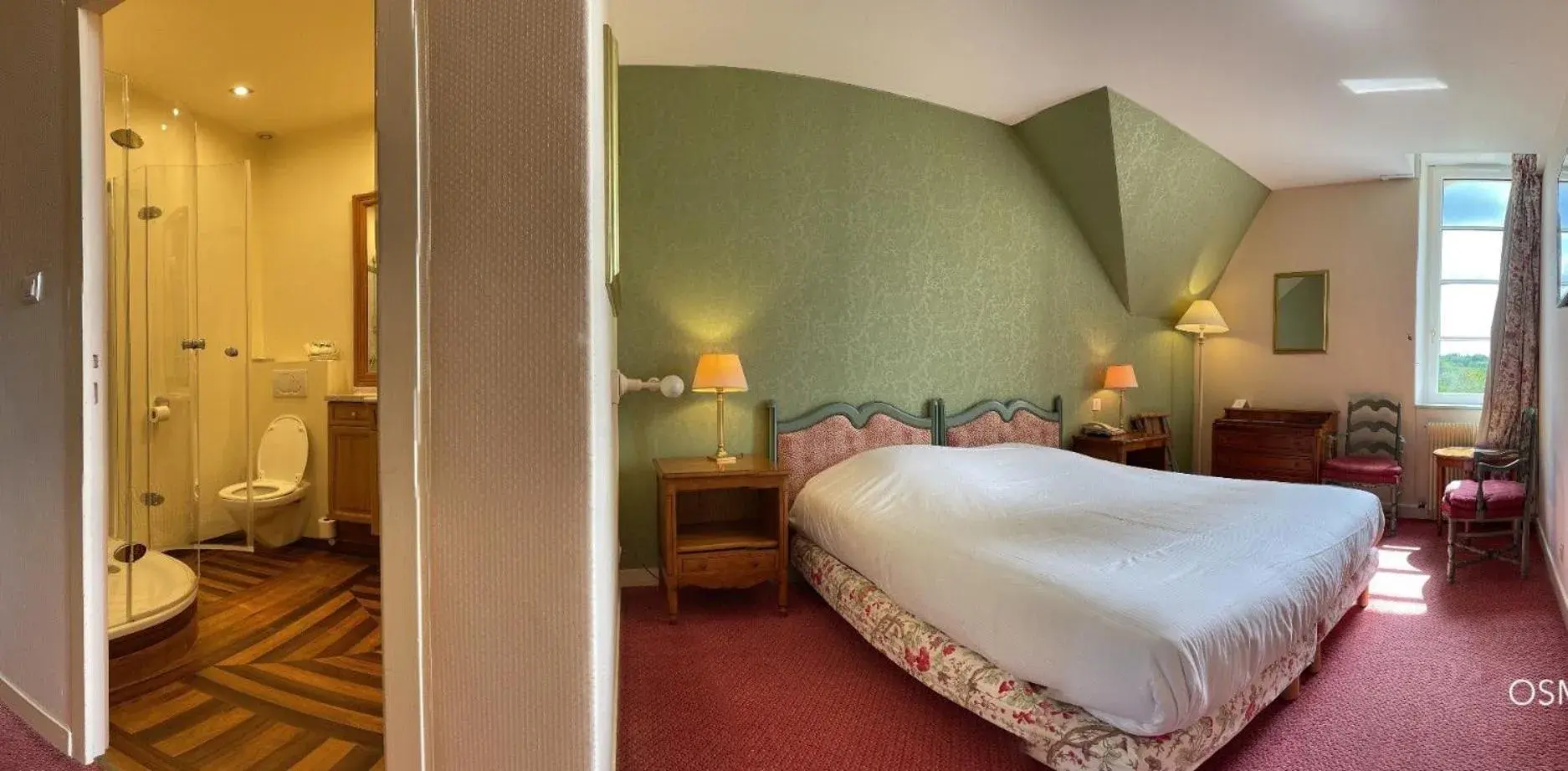 Double Room with Private Bathroom in Le Manoir de Bellerive Double Room with Private Bathroom in Le Manoir de Bellerive