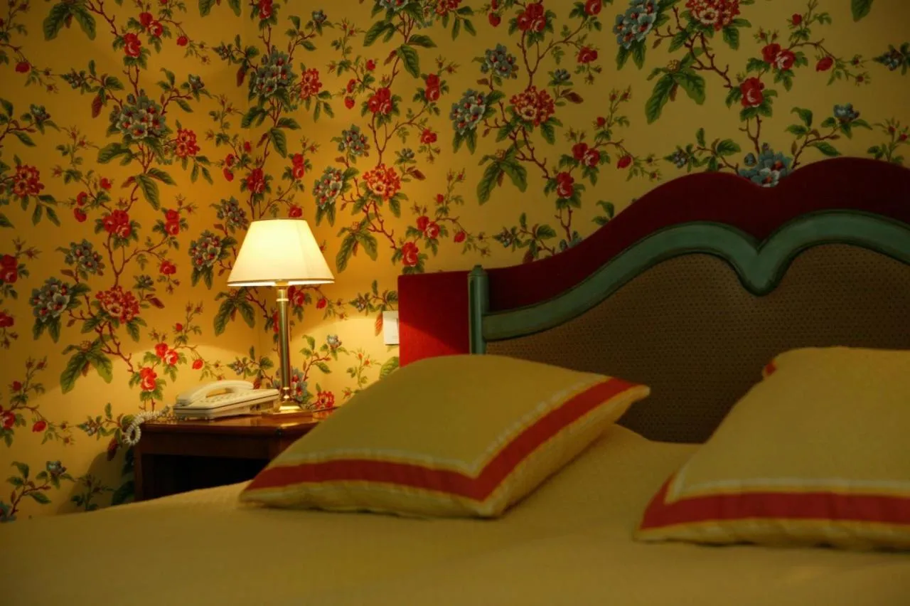 Bedroom, Bed in Le Manoir de Bellerive