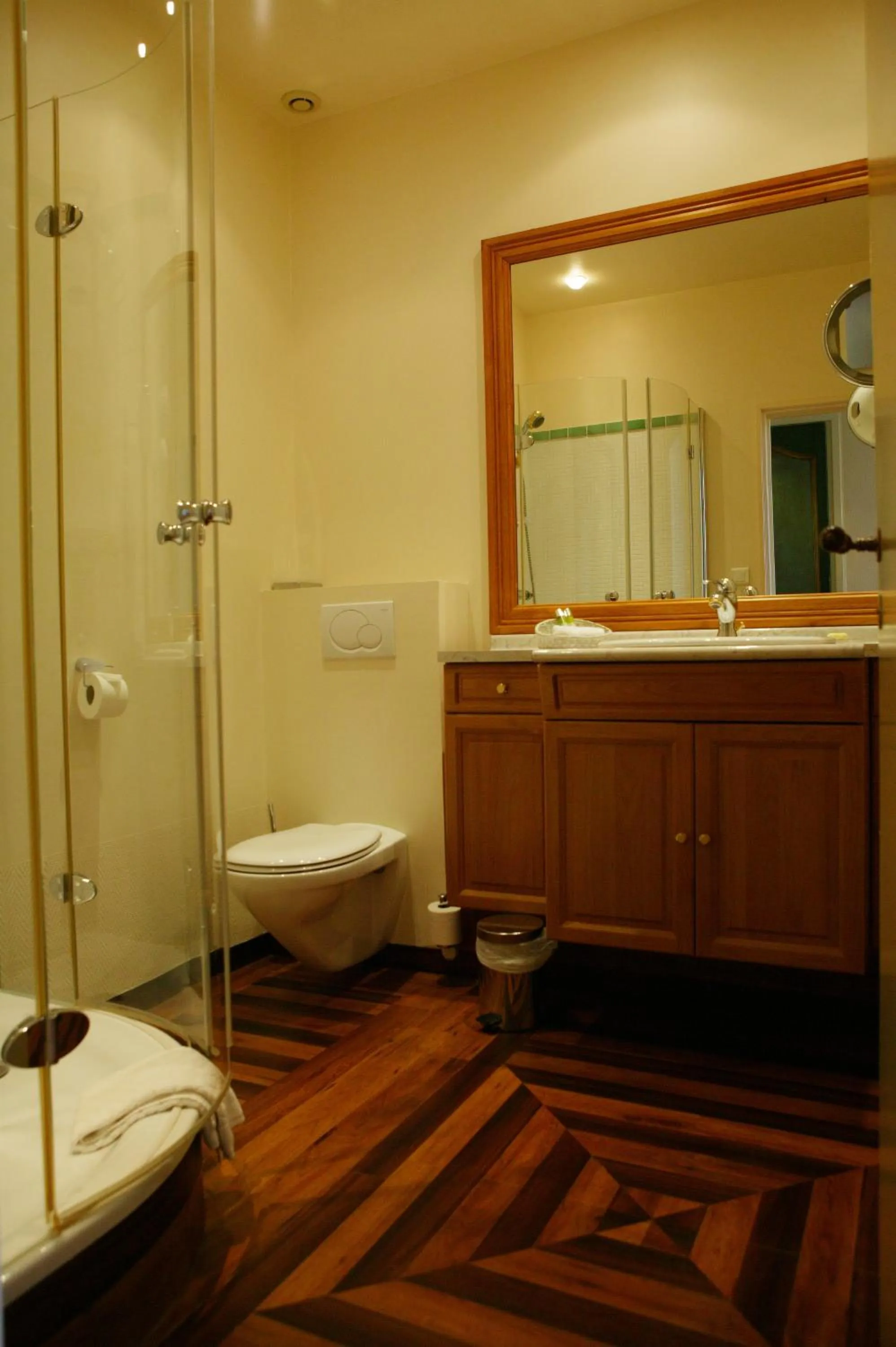 Bathroom in Le Manoir de Bellerive