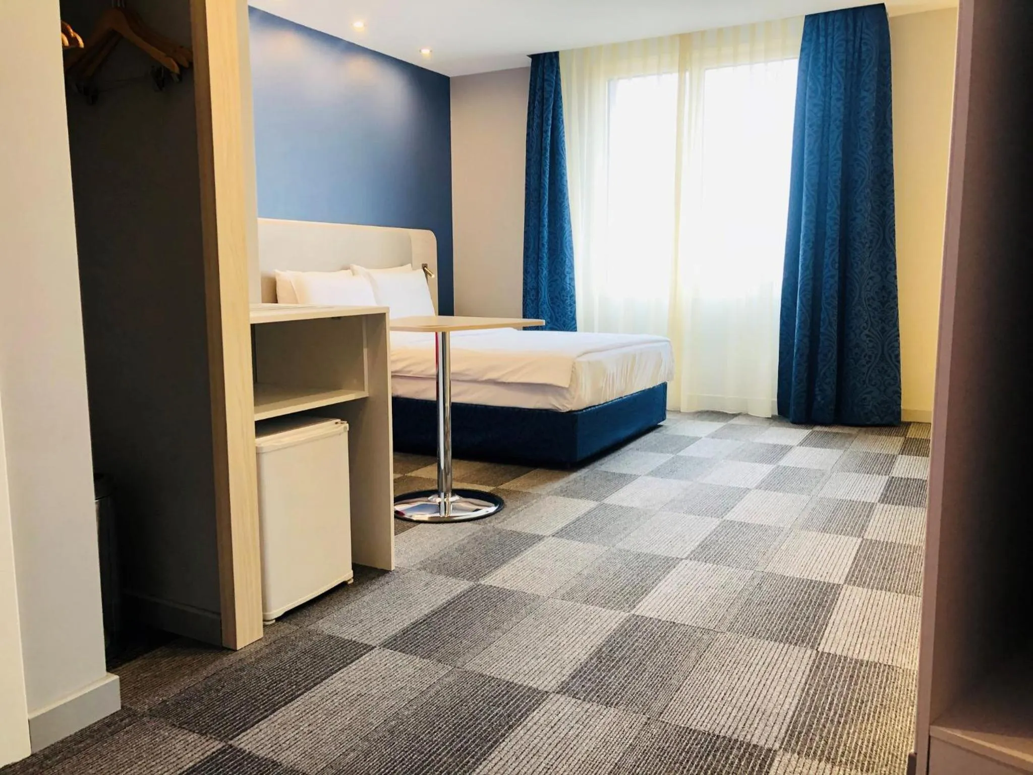 Photo of the whole room, Bed in Holiday Inn Express Istanbul-Altunizade by IHG