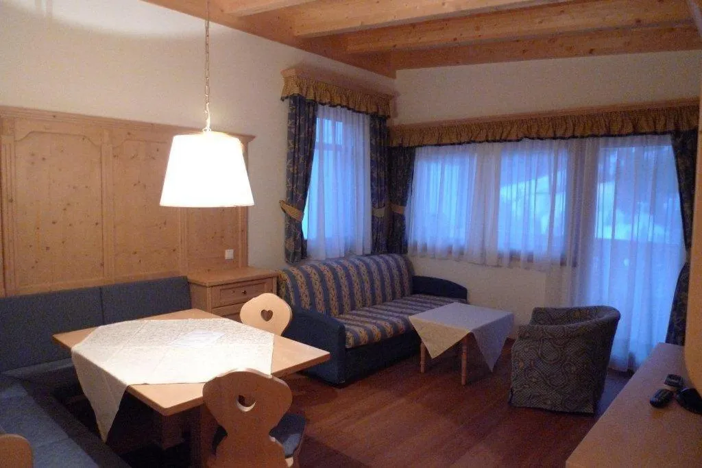 Living room in Family and Wellness Residence Ciasa Antersies