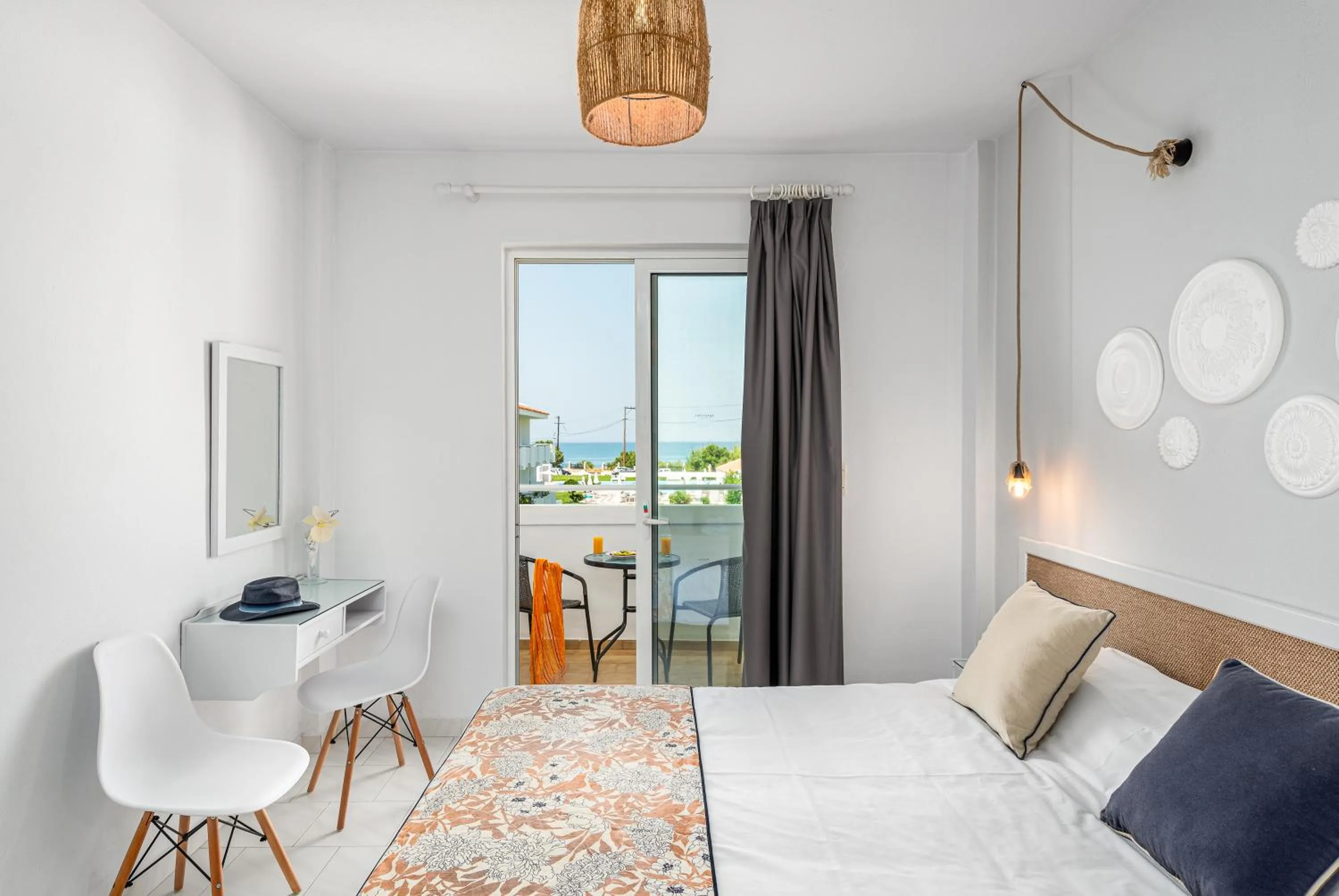 Bedroom, Bed in Mrs Chryssana Beach Hotel