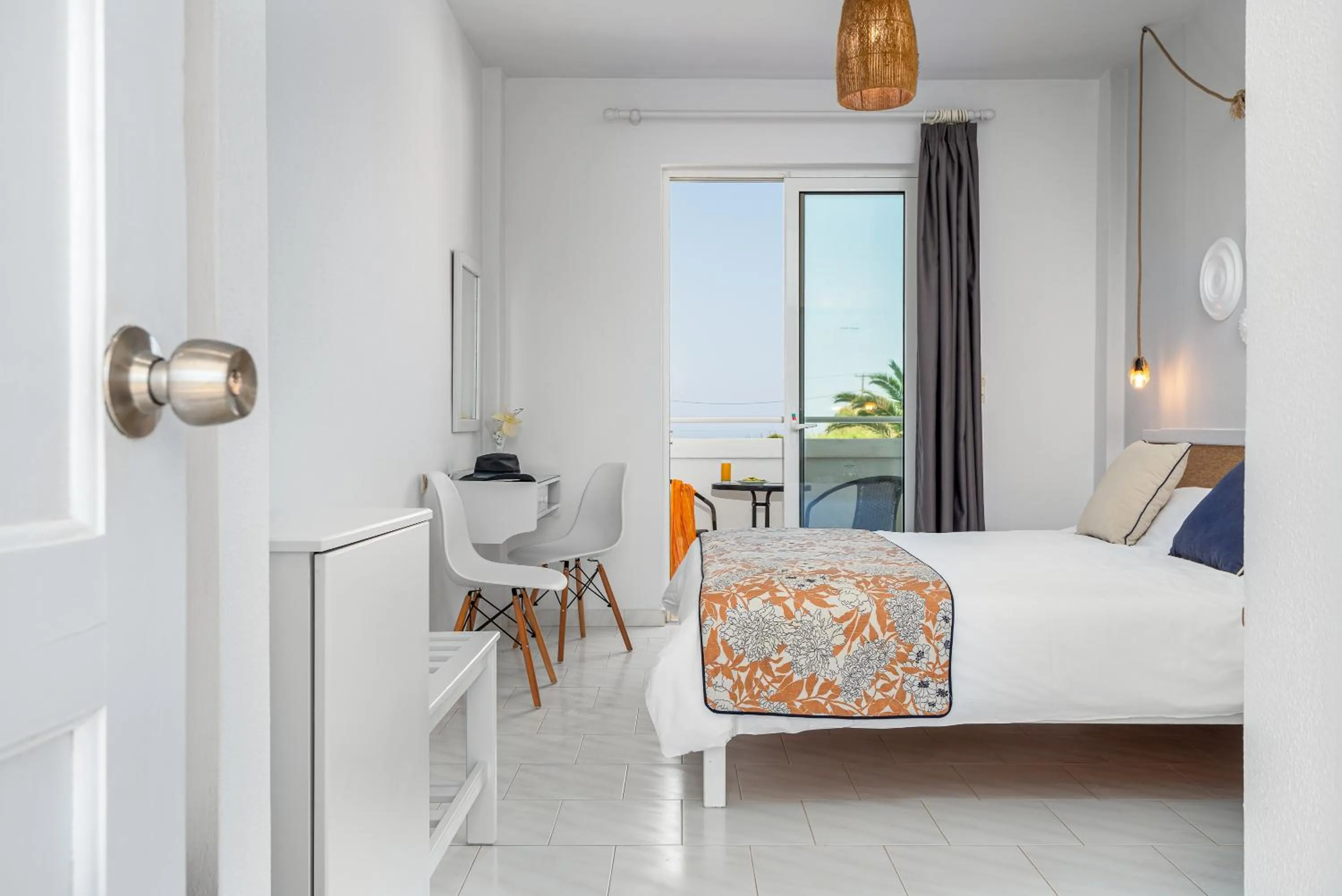 Bedroom, Bed in Mrs Chryssana Beach Hotel