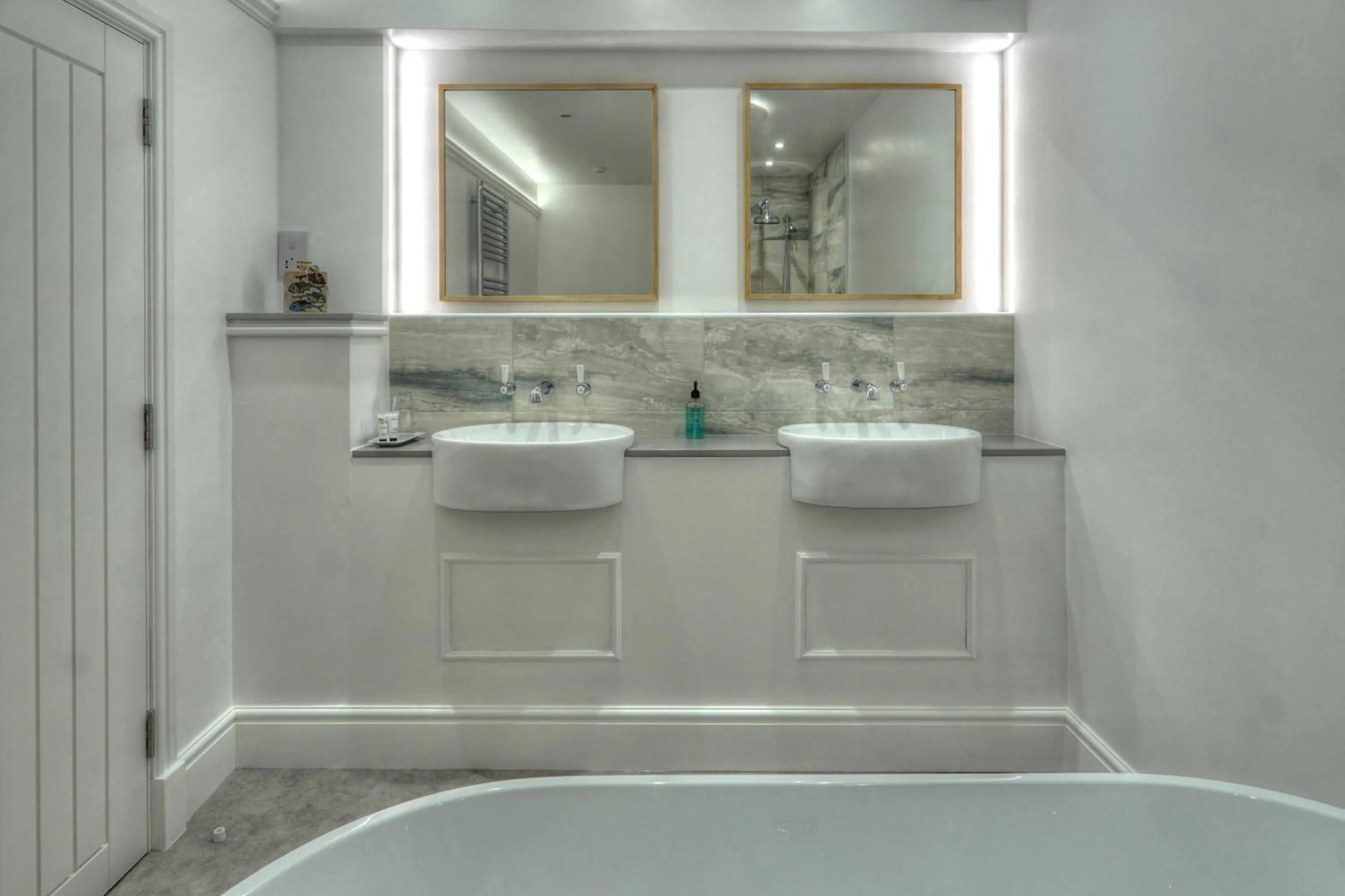 Bathroom in The Tannochbrae