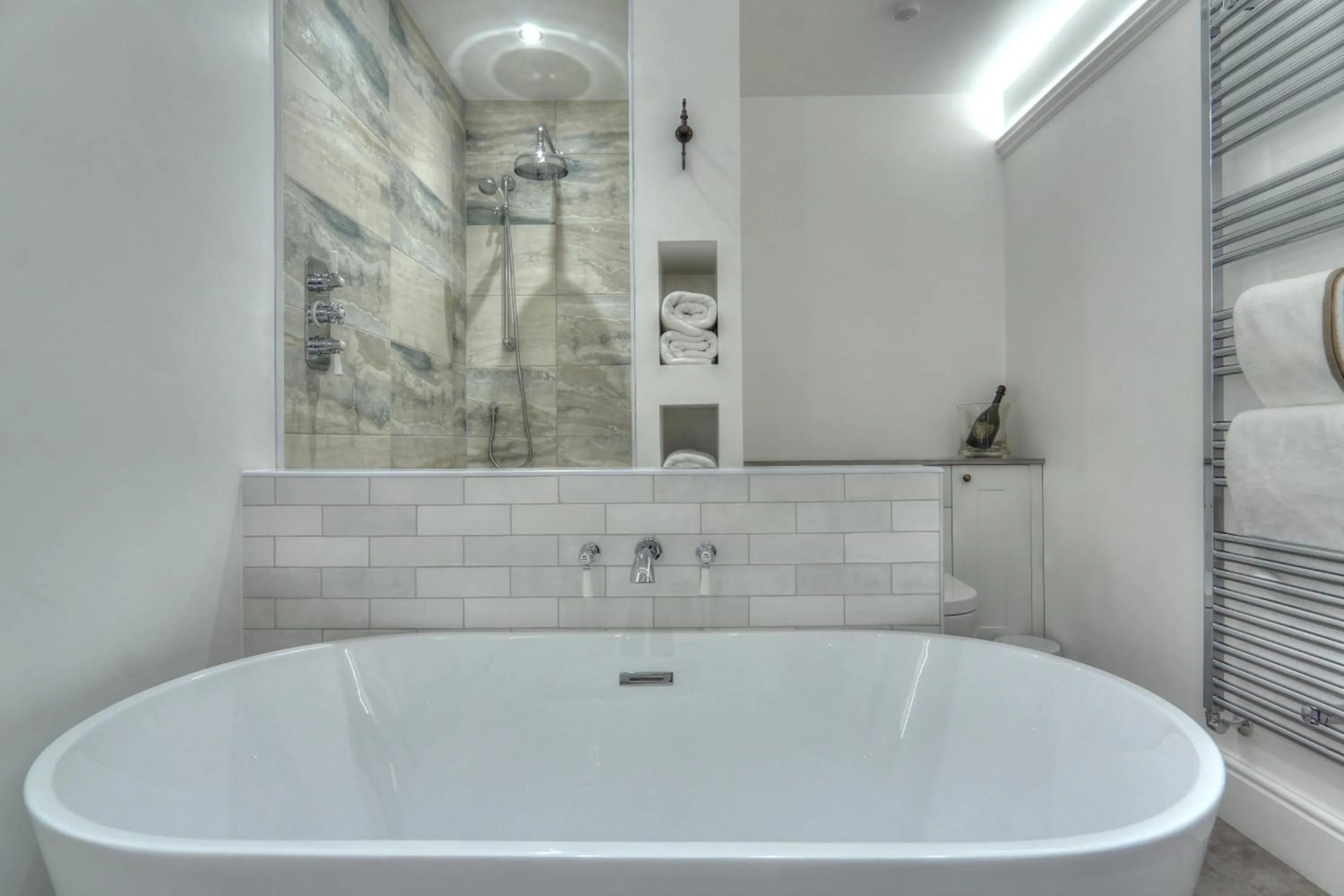 Shower in The Tannochbrae