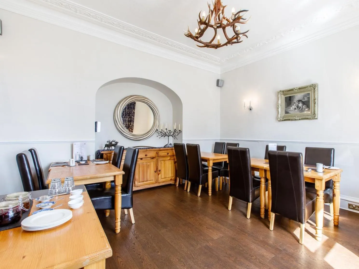 Dining area in The Tannochbrae