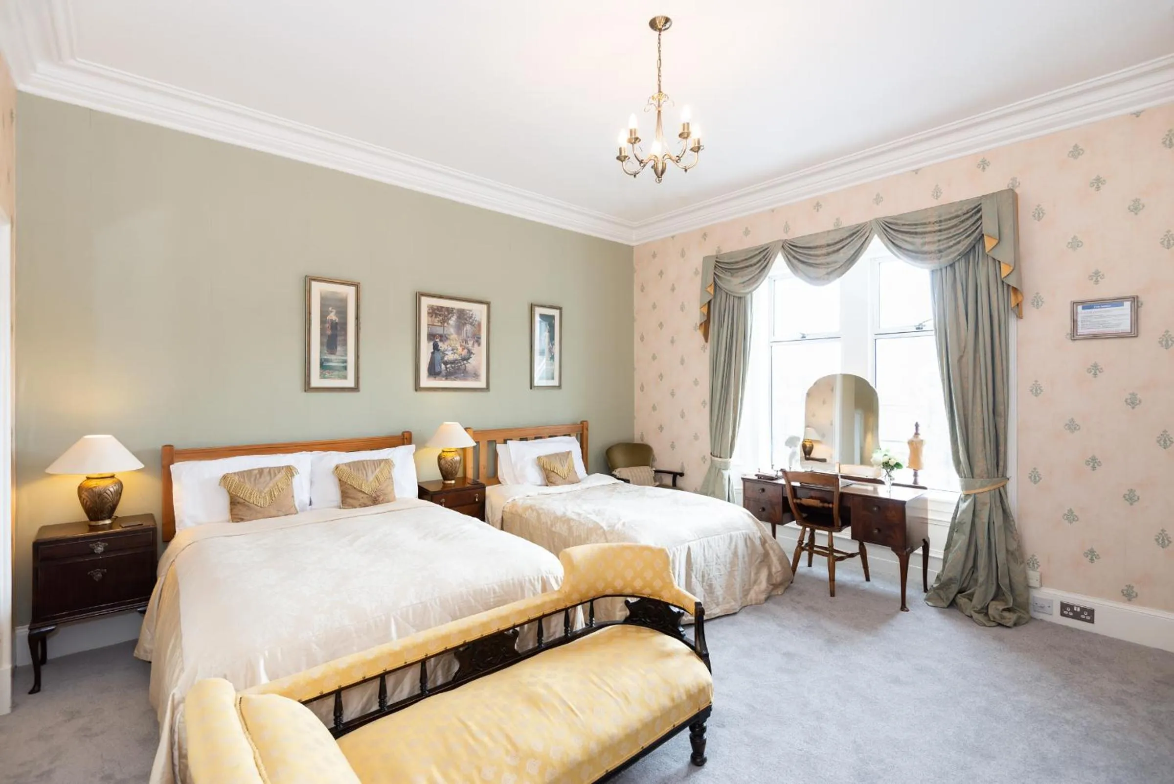 Bed in The Tannochbrae