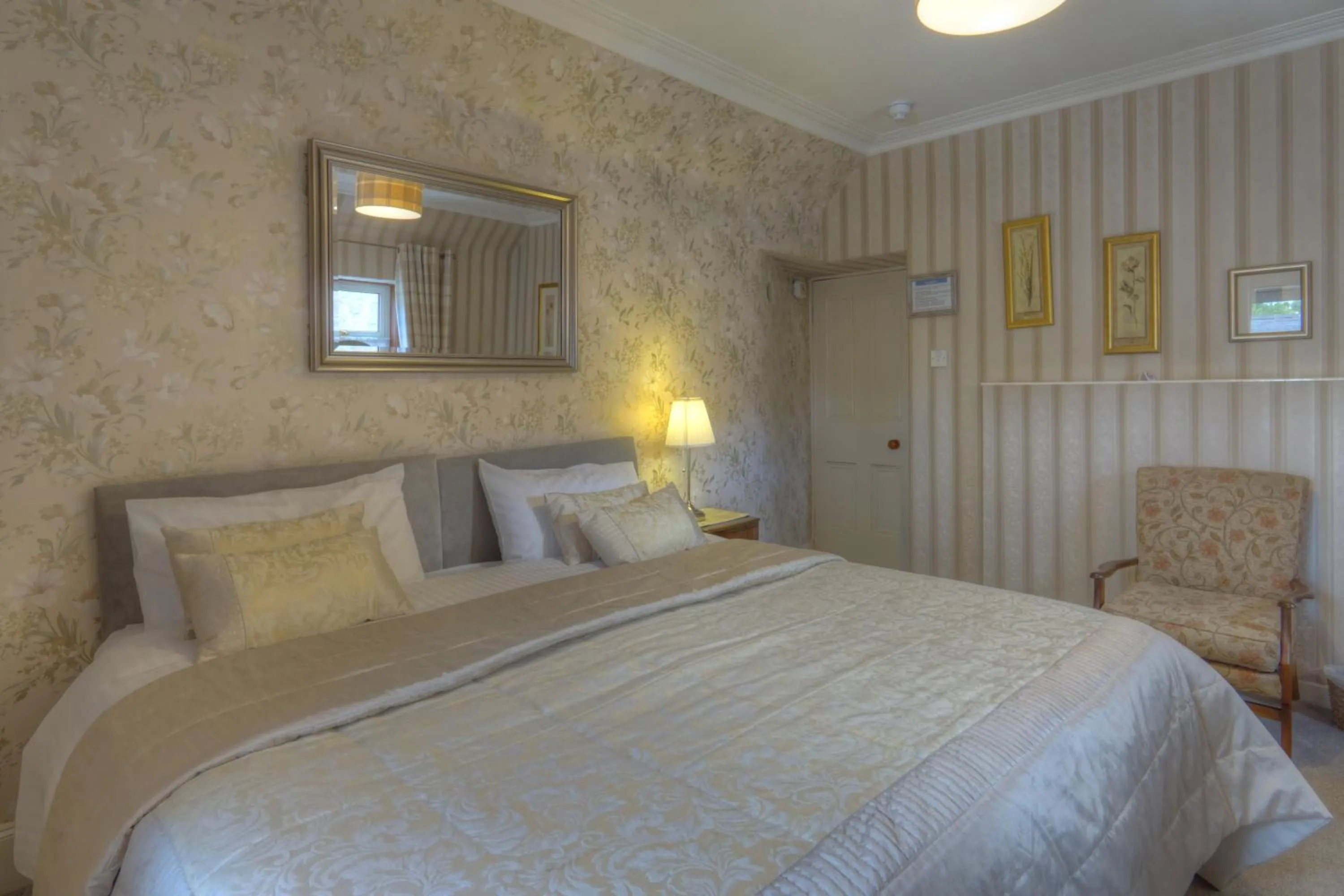 Bed in The Tannochbrae