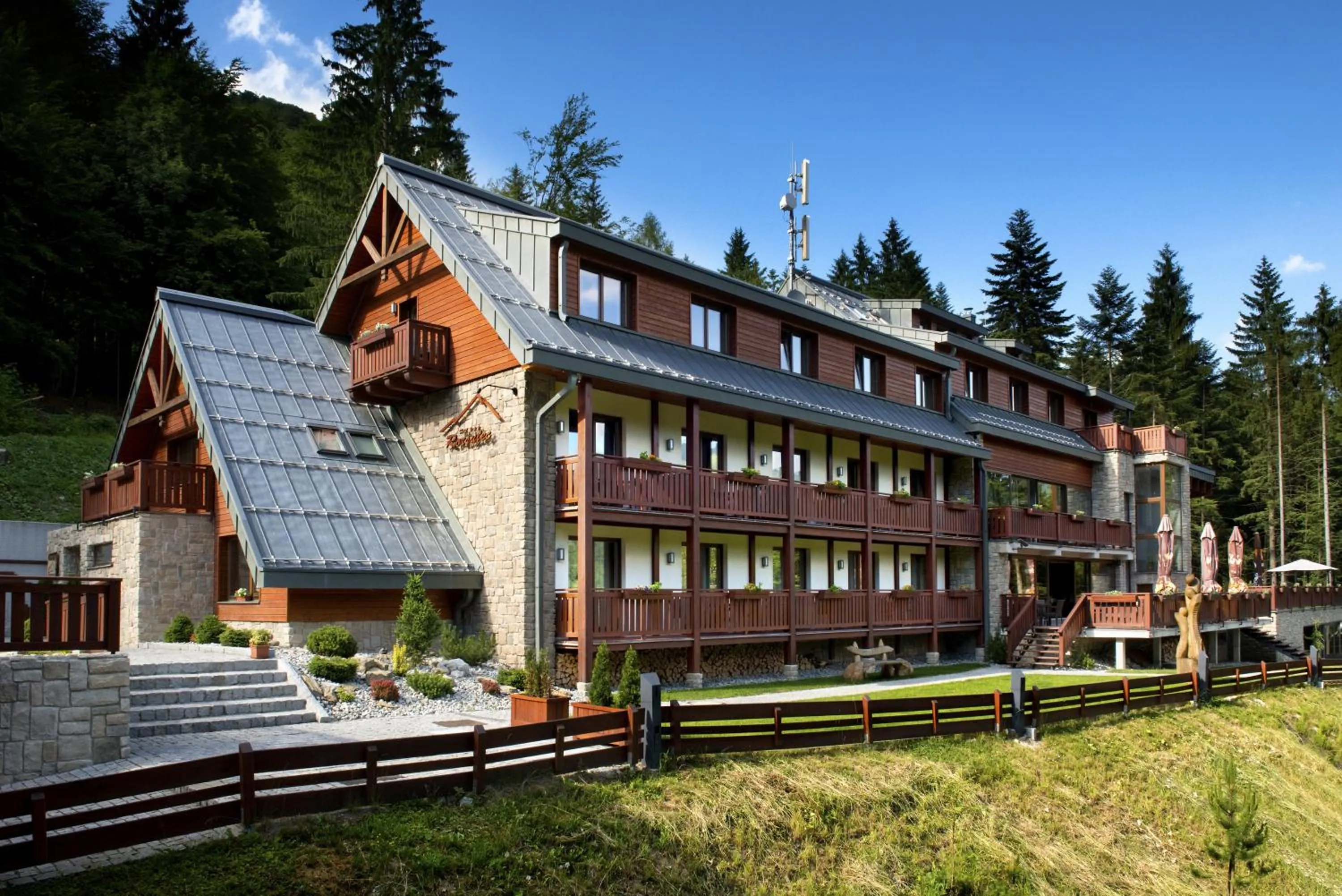 Facade/entrance in Hotel Rozsutec
