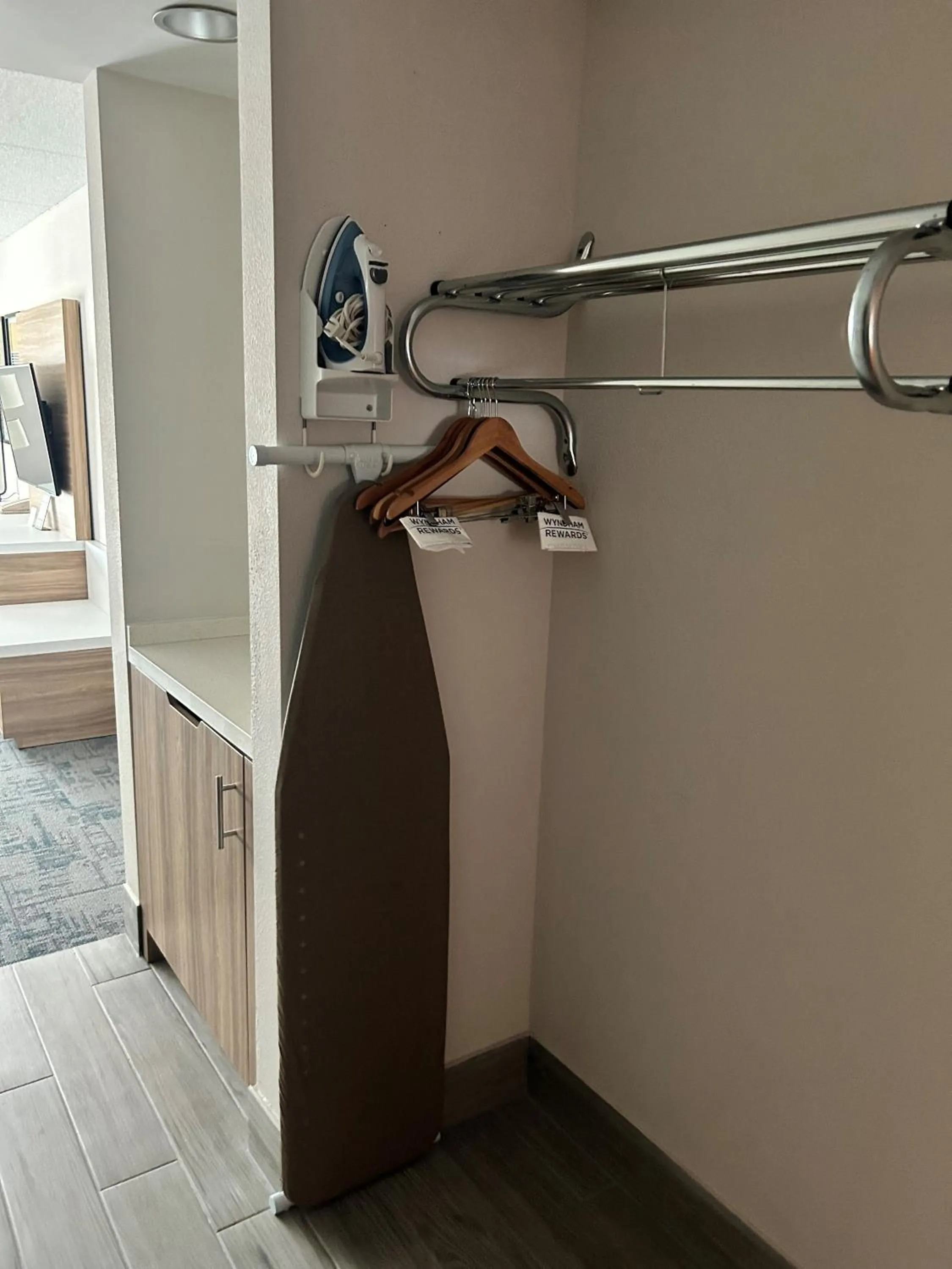 Bedroom in Wingate by Wyndham Richmond Short Pump