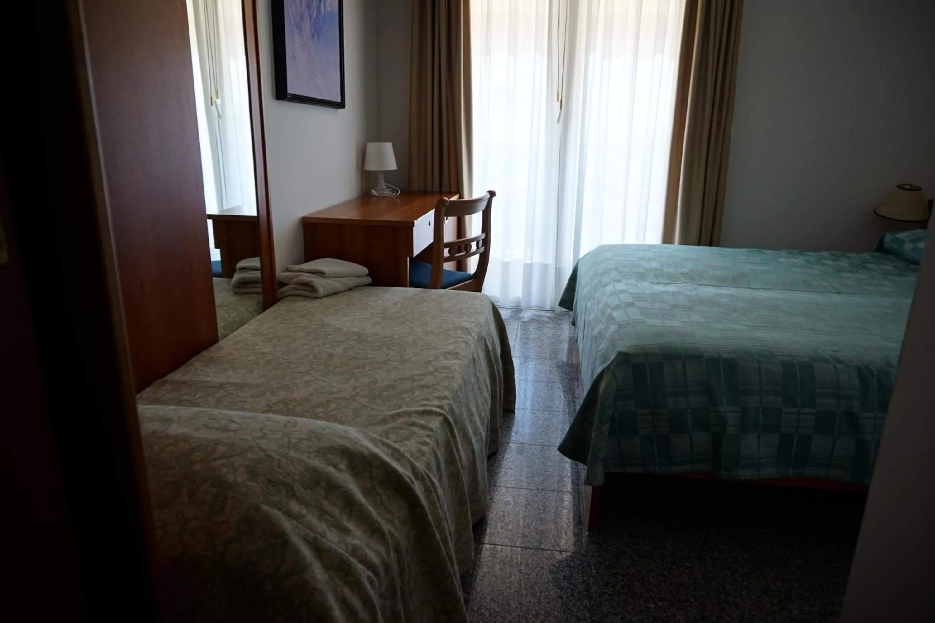 Bedroom, Bed in Hotel Flora