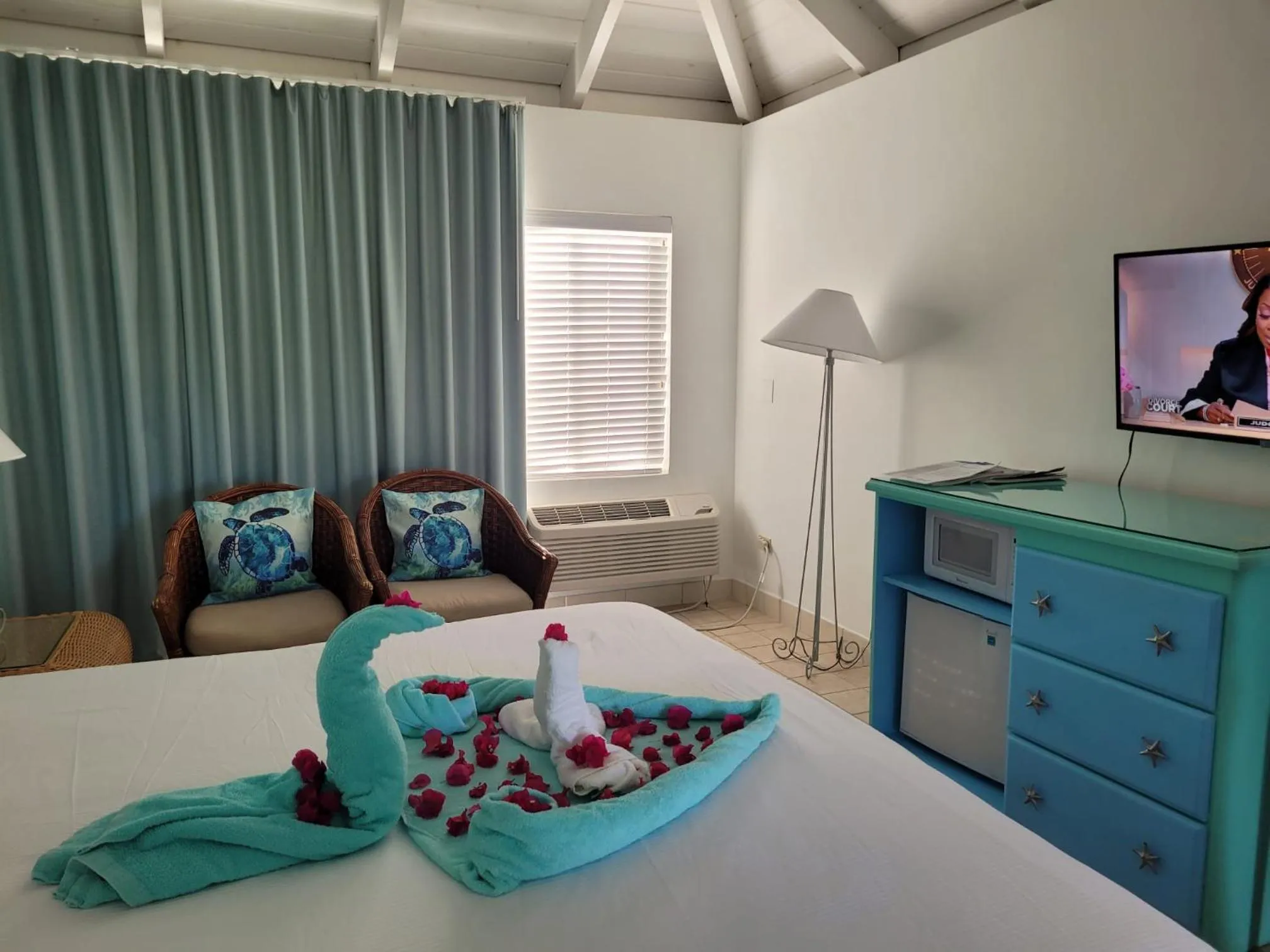 Balcony/Terrace, Bed in Sibonne Beach Hotel