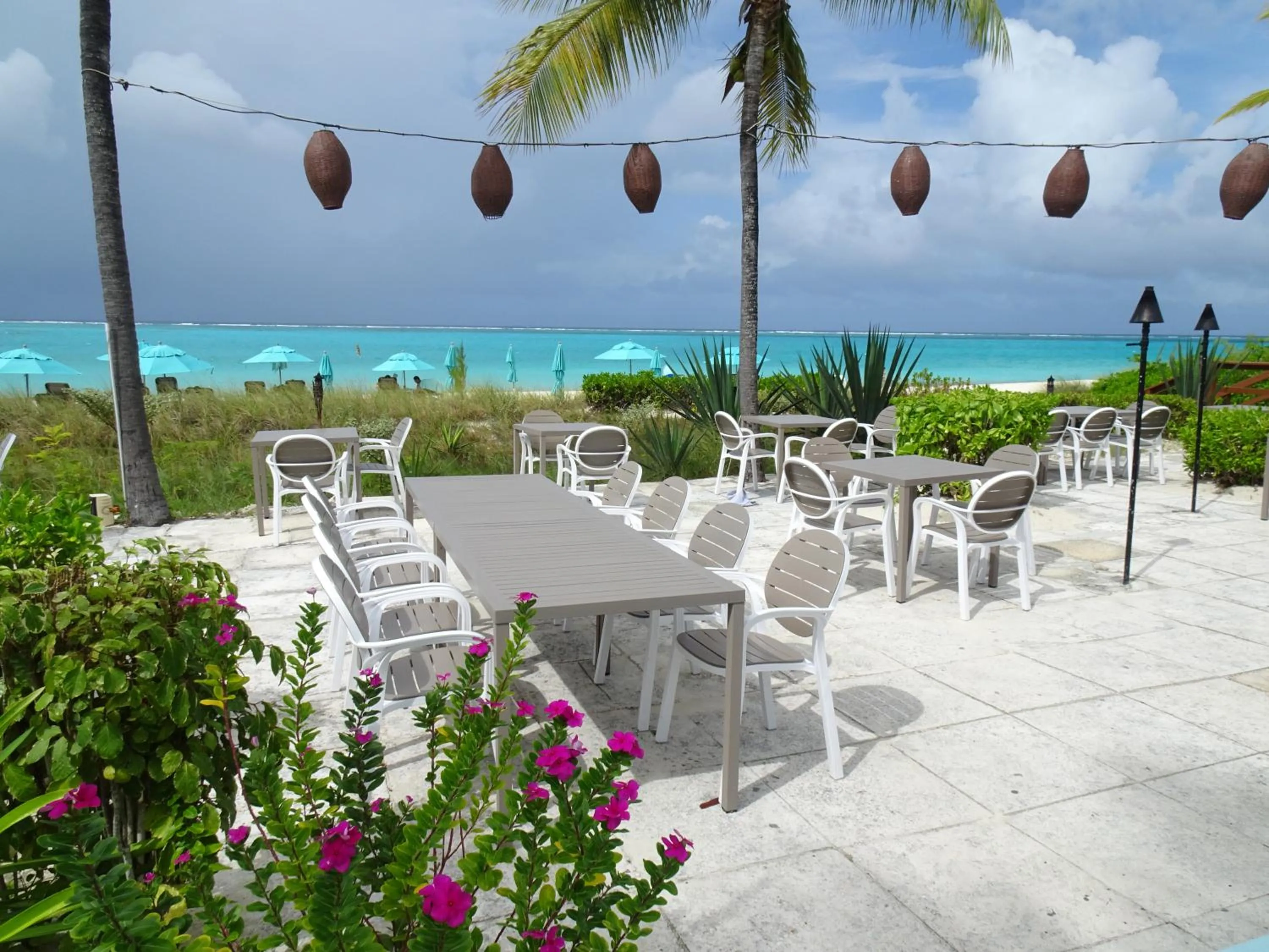 Restaurant/places to eat in Sibonne Beach Hotel