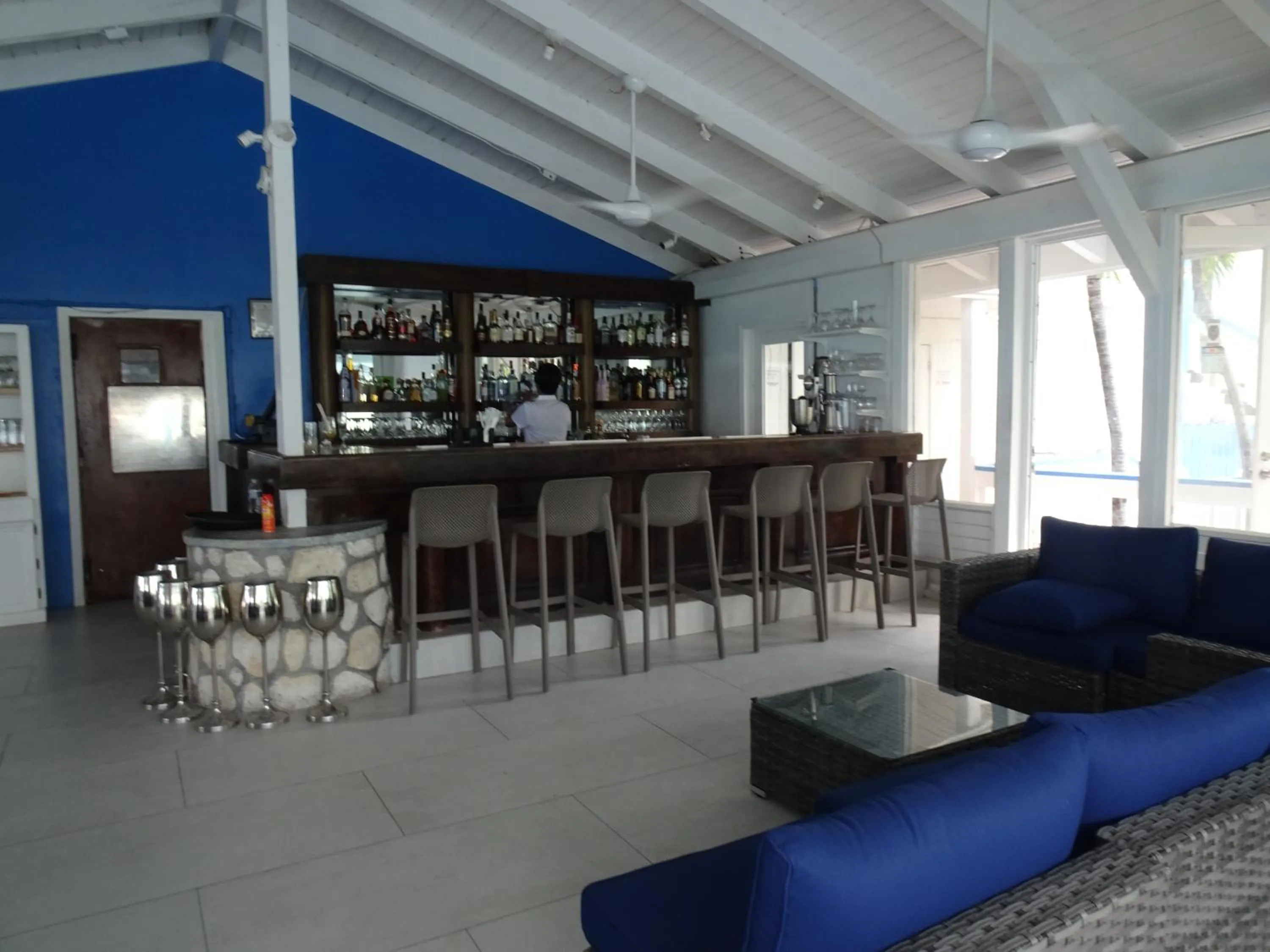 Restaurant/places to eat in Sibonne Beach Hotel