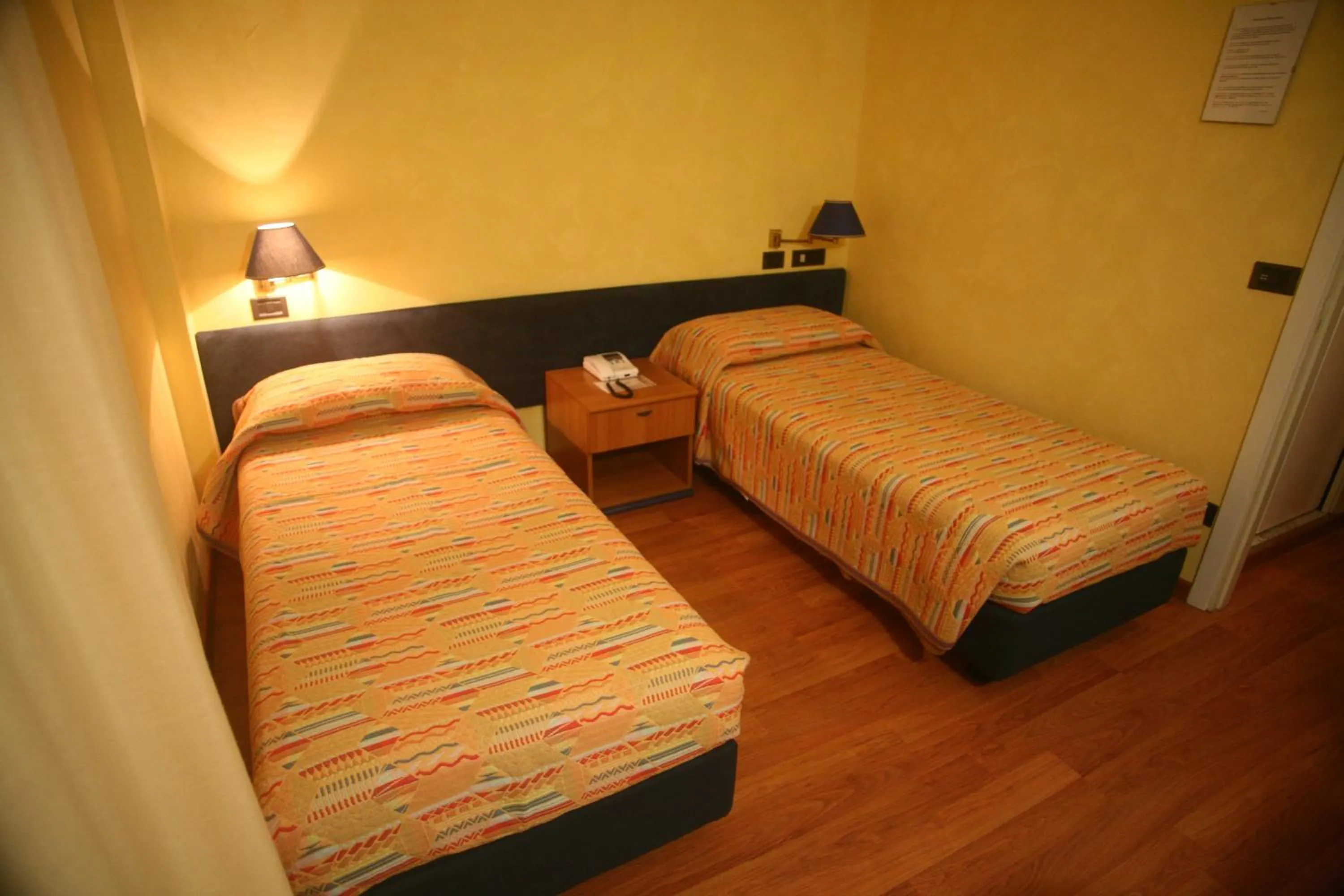 Bedroom, Bed in Hotel Victoria