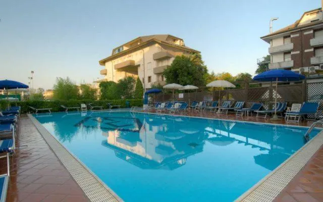 Day in Hotel Consuelo