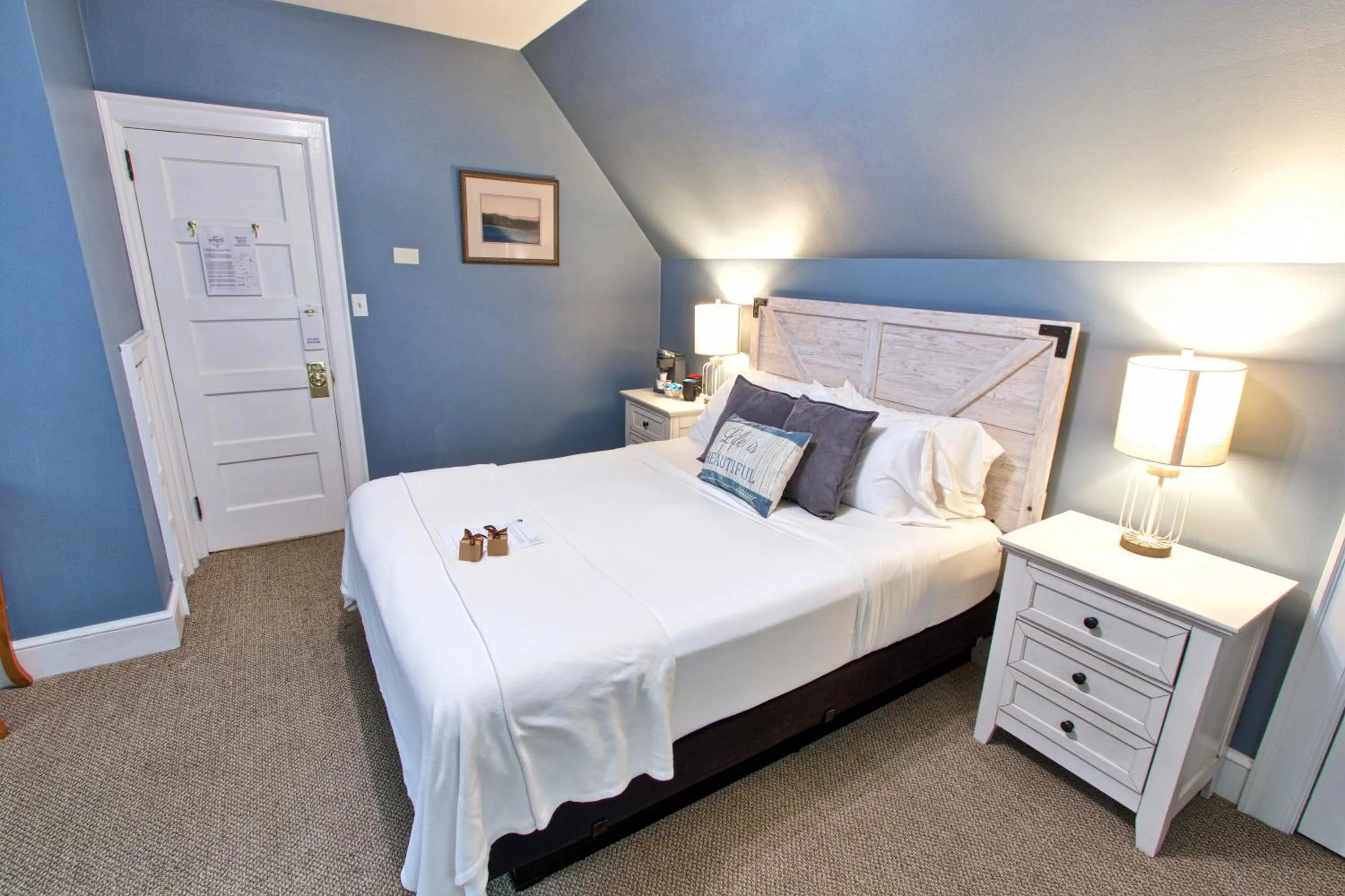 Bed in Blacksburg Bed & Breakfast