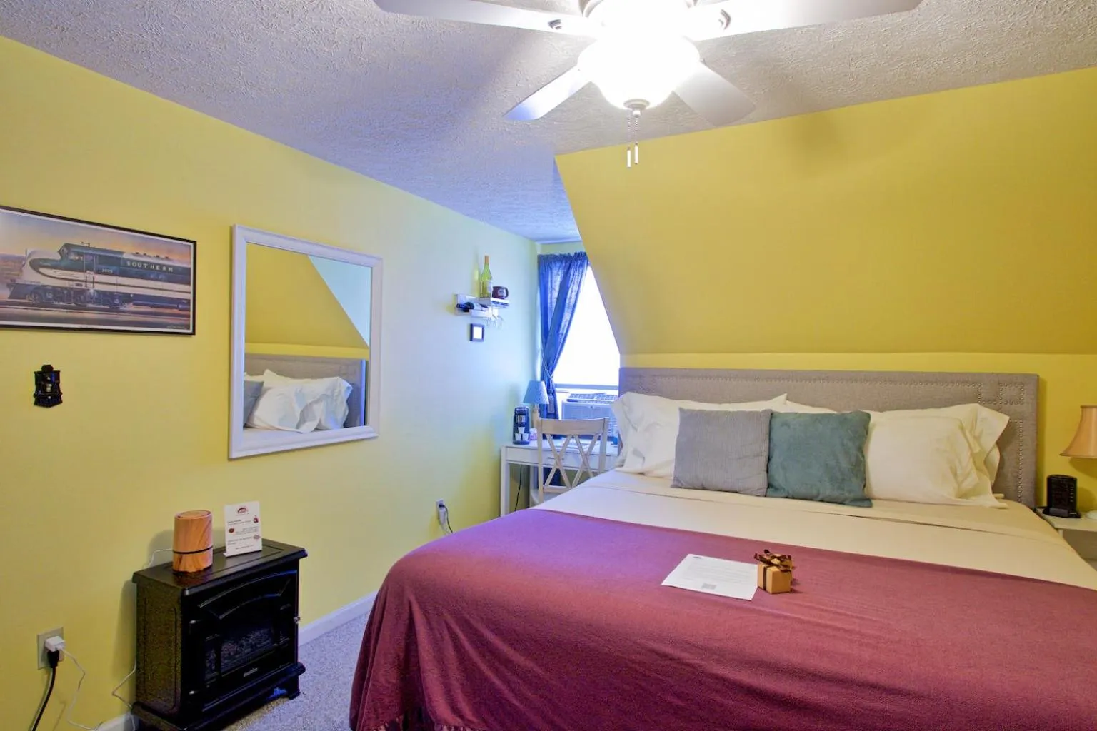 Bed in Blacksburg Bed & Breakfast