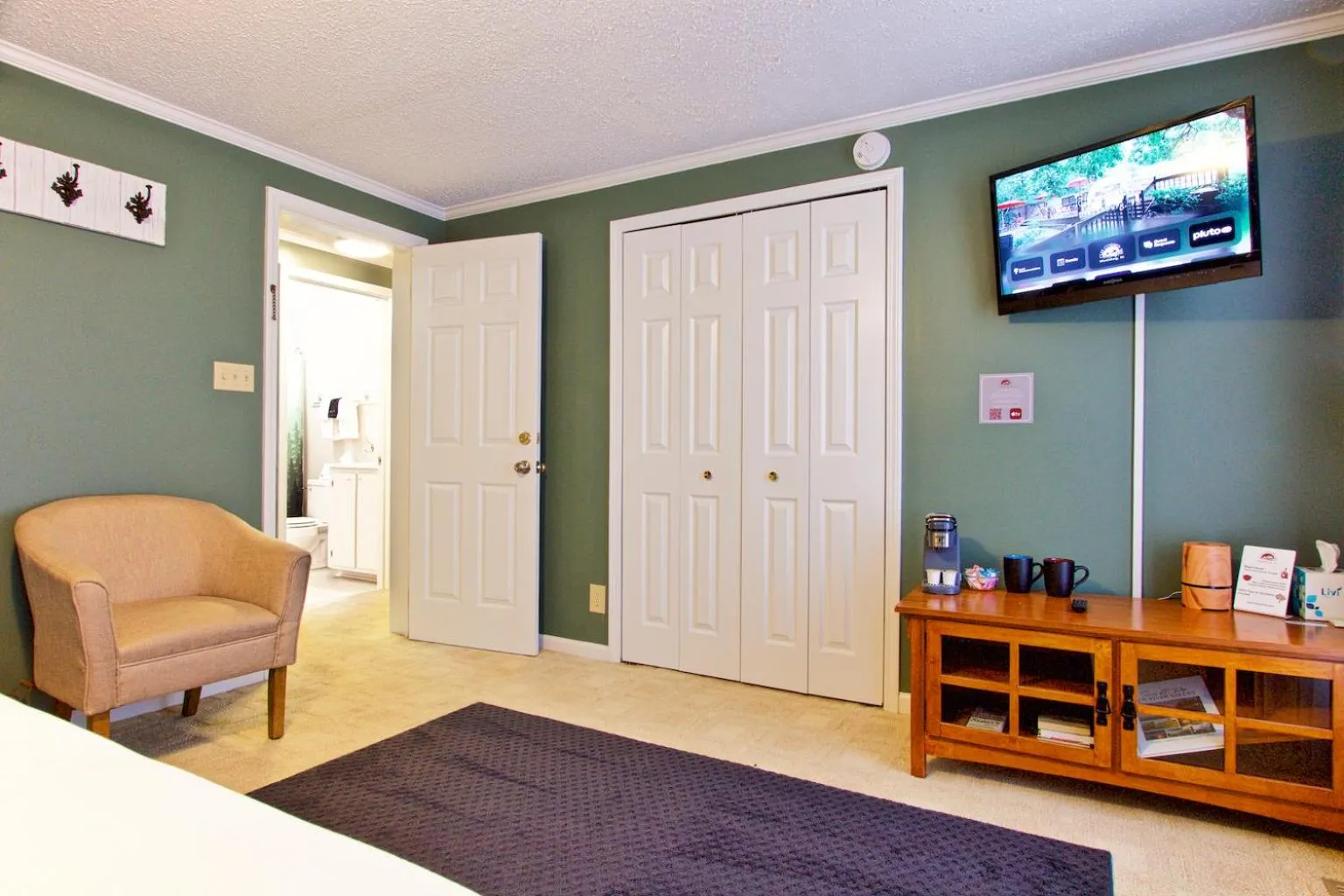 Bed in Blacksburg Bed & Breakfast