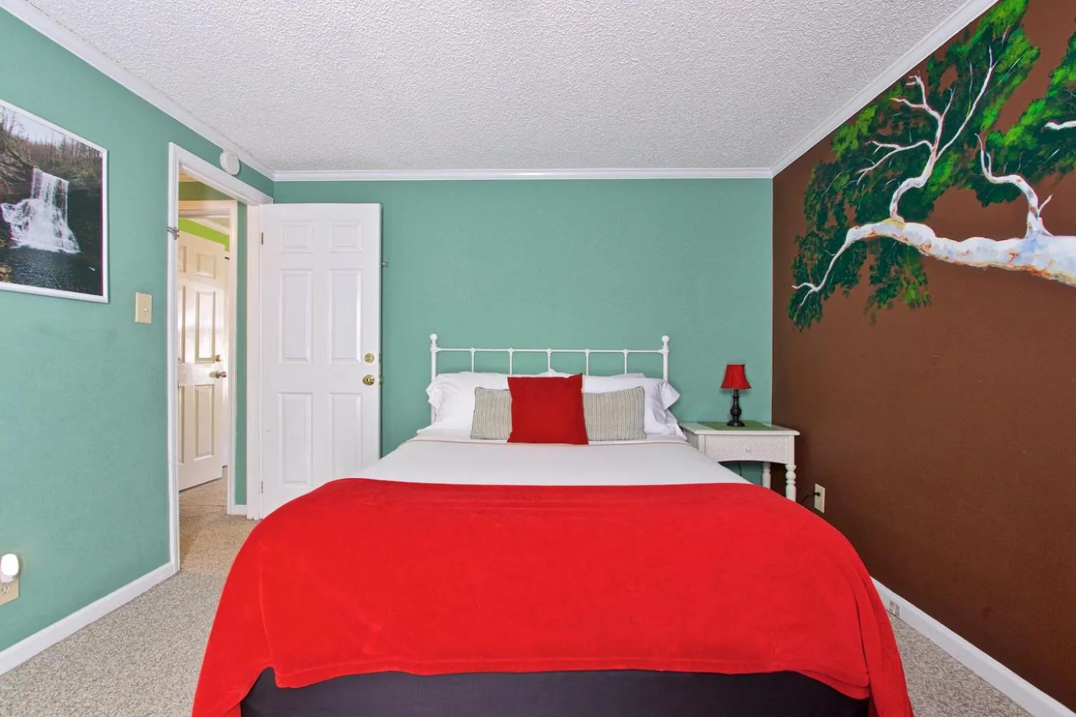 Bed in Blacksburg Bed & Breakfast