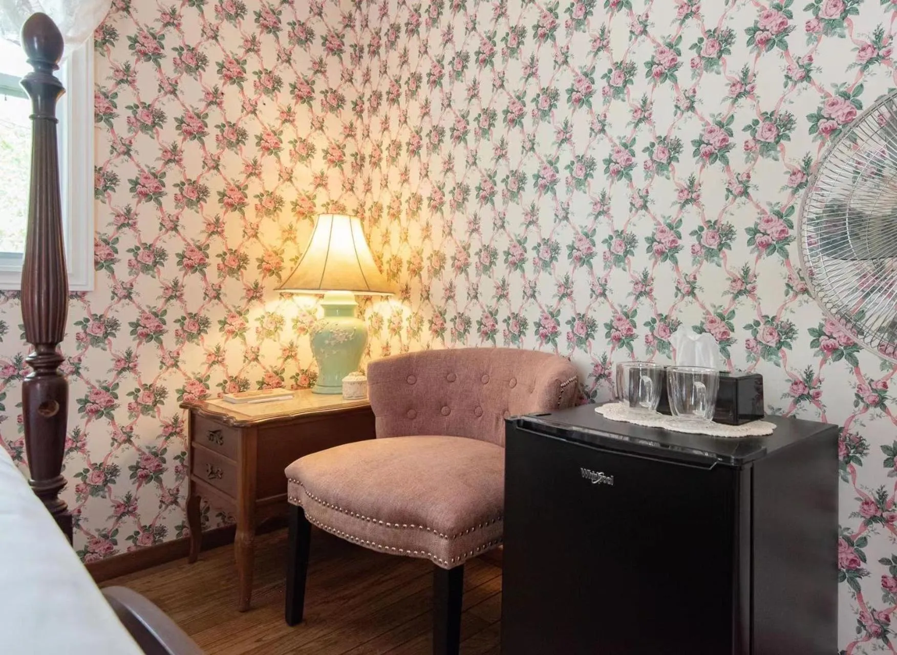 Seating area in Chez Nous