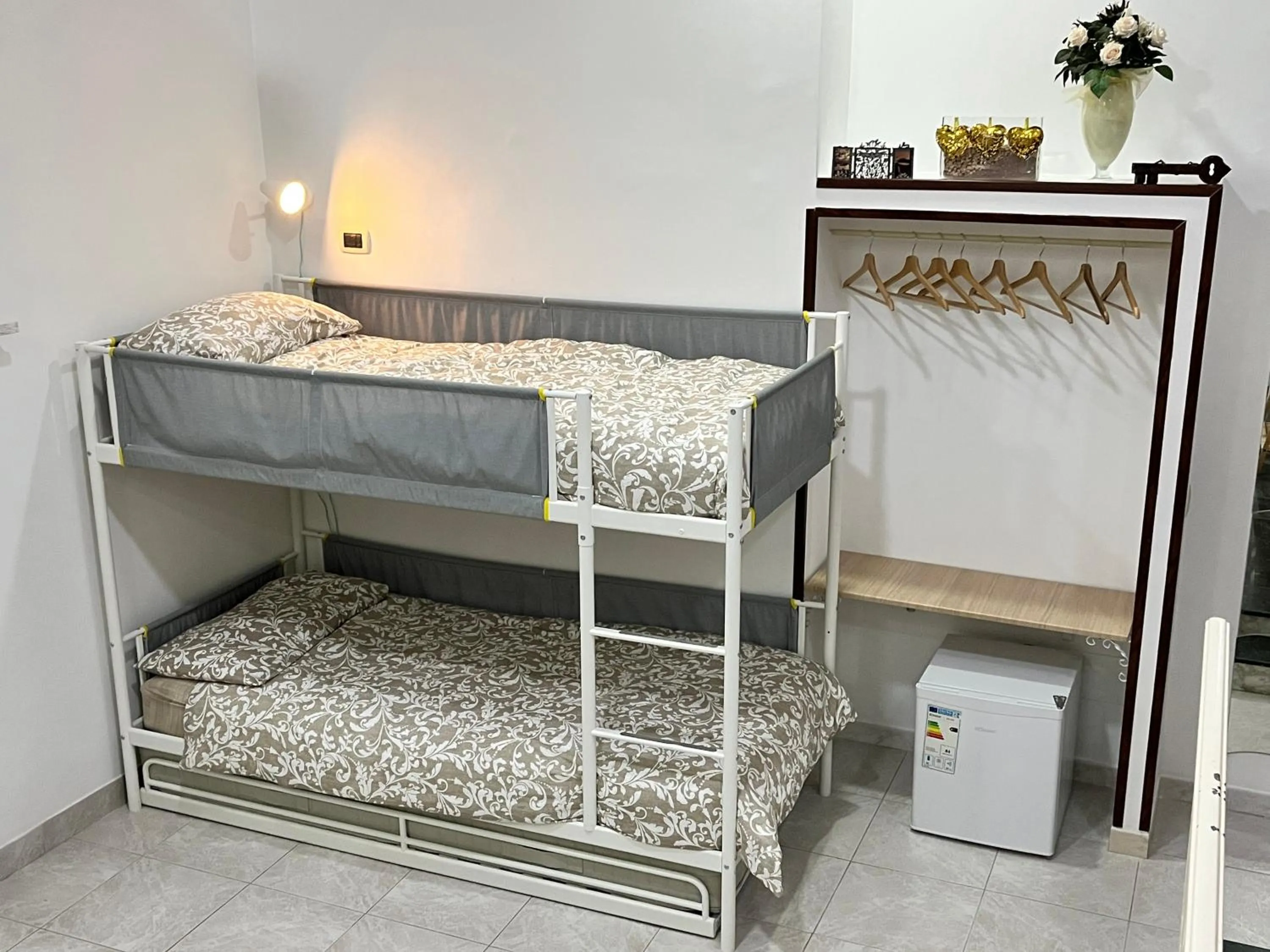 bunk bed, Bed in Regy