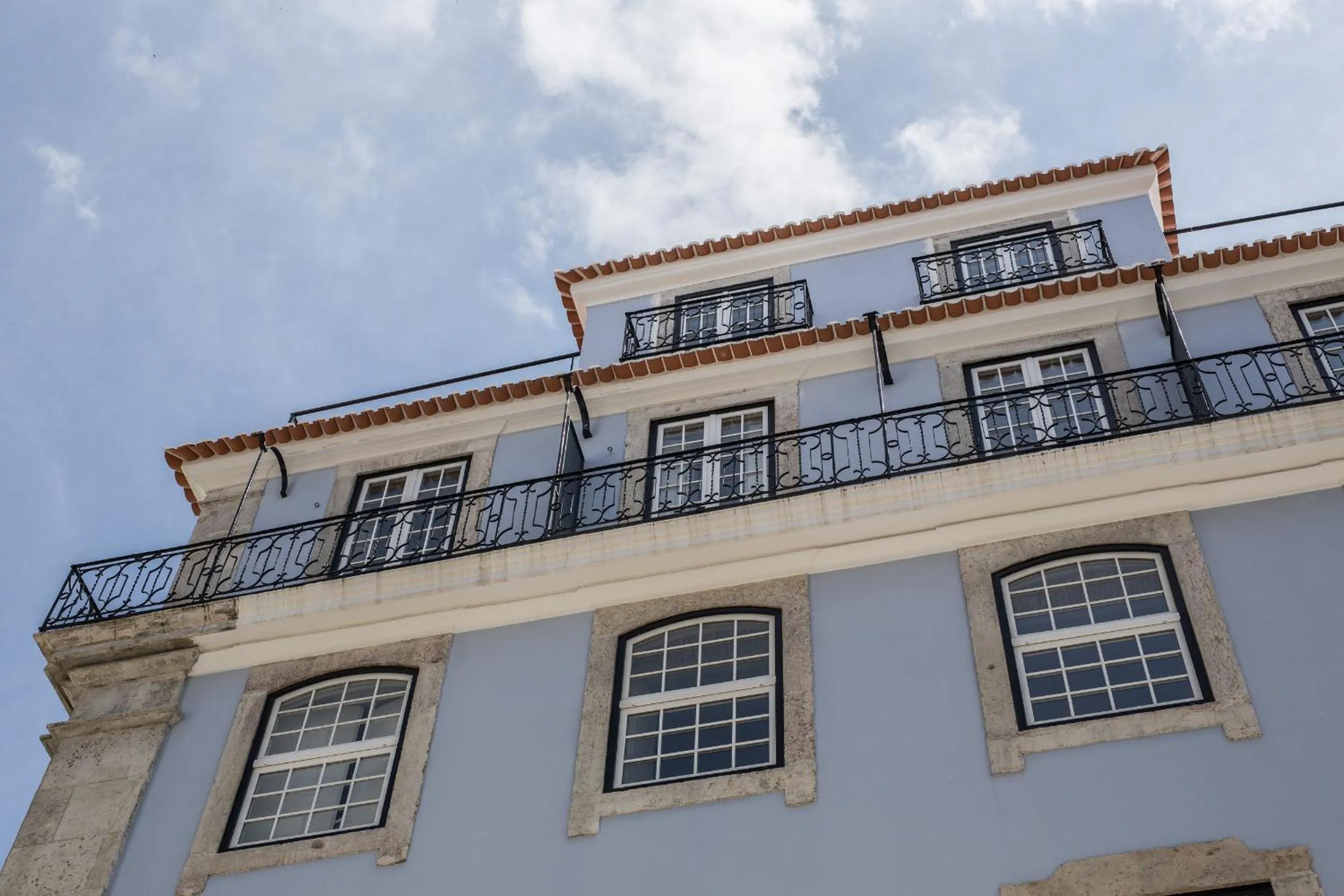 Property building in Dare Lisbon House