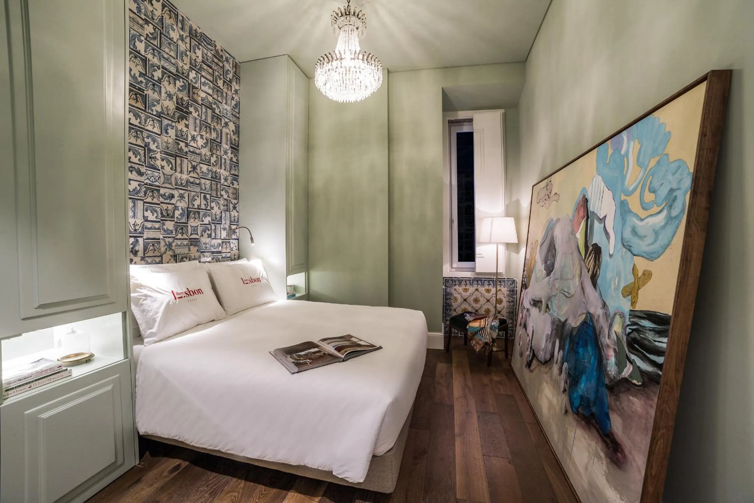 Bed in Dare Lisbon House