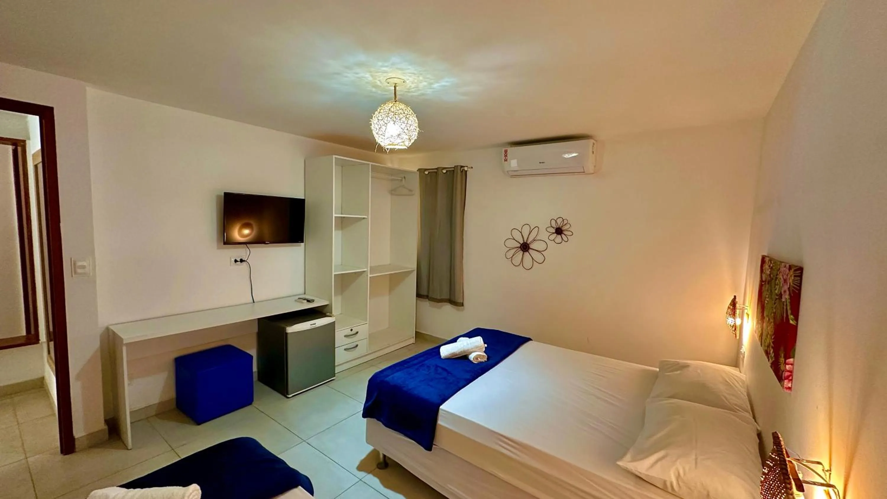 View (from property/room), Bed in Paranambuca Pousada