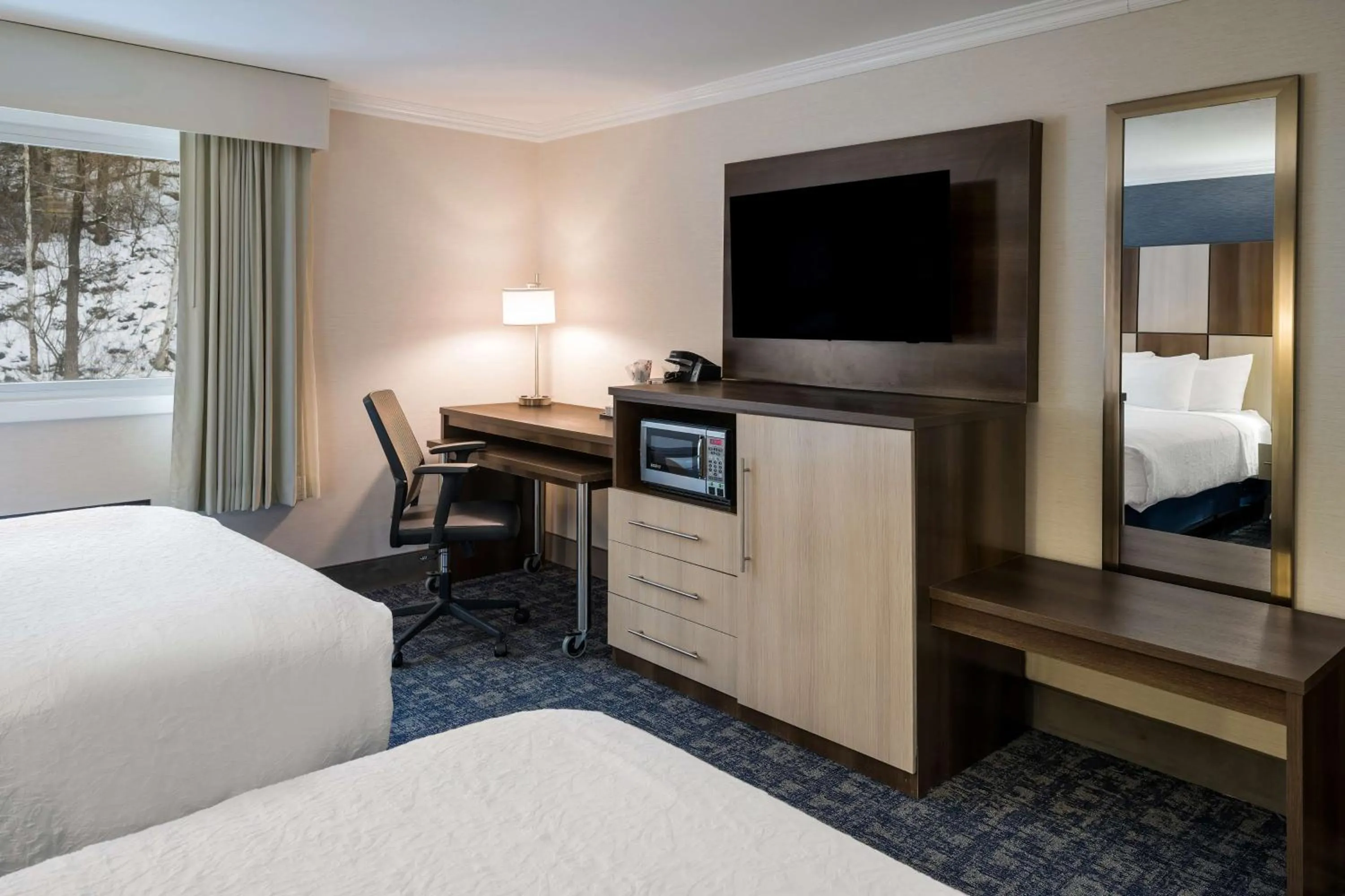 Bedroom, Bed in Best Western - Freeport Inn