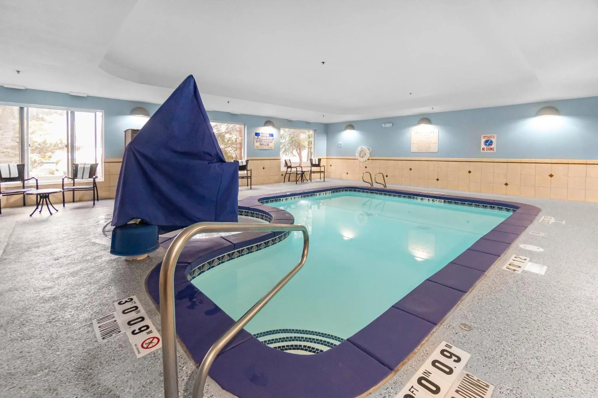 Swimming pool in Holiday Inn Express Salt Lake City South - Midvale by IHG