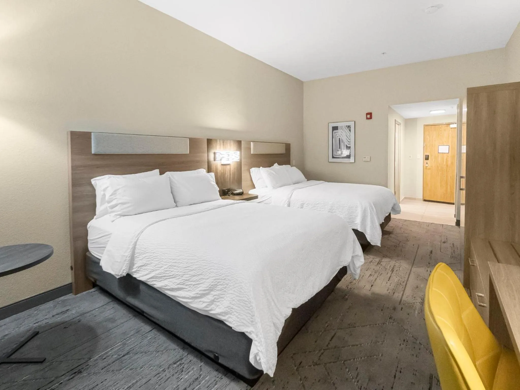 Photo of the whole room, Bed in Holiday Inn Express Salt Lake City South - Midvale by IHG