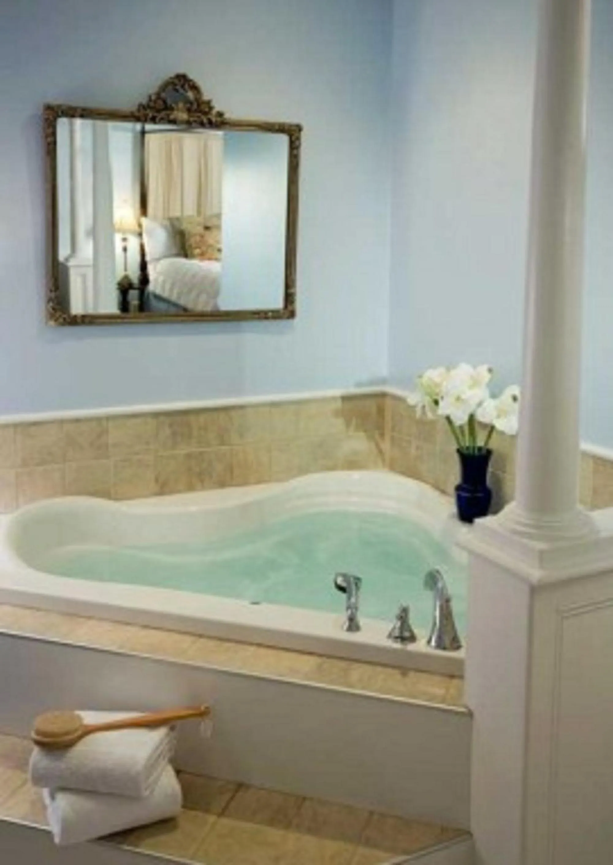Hot Tub in Hampton Terrace Inn