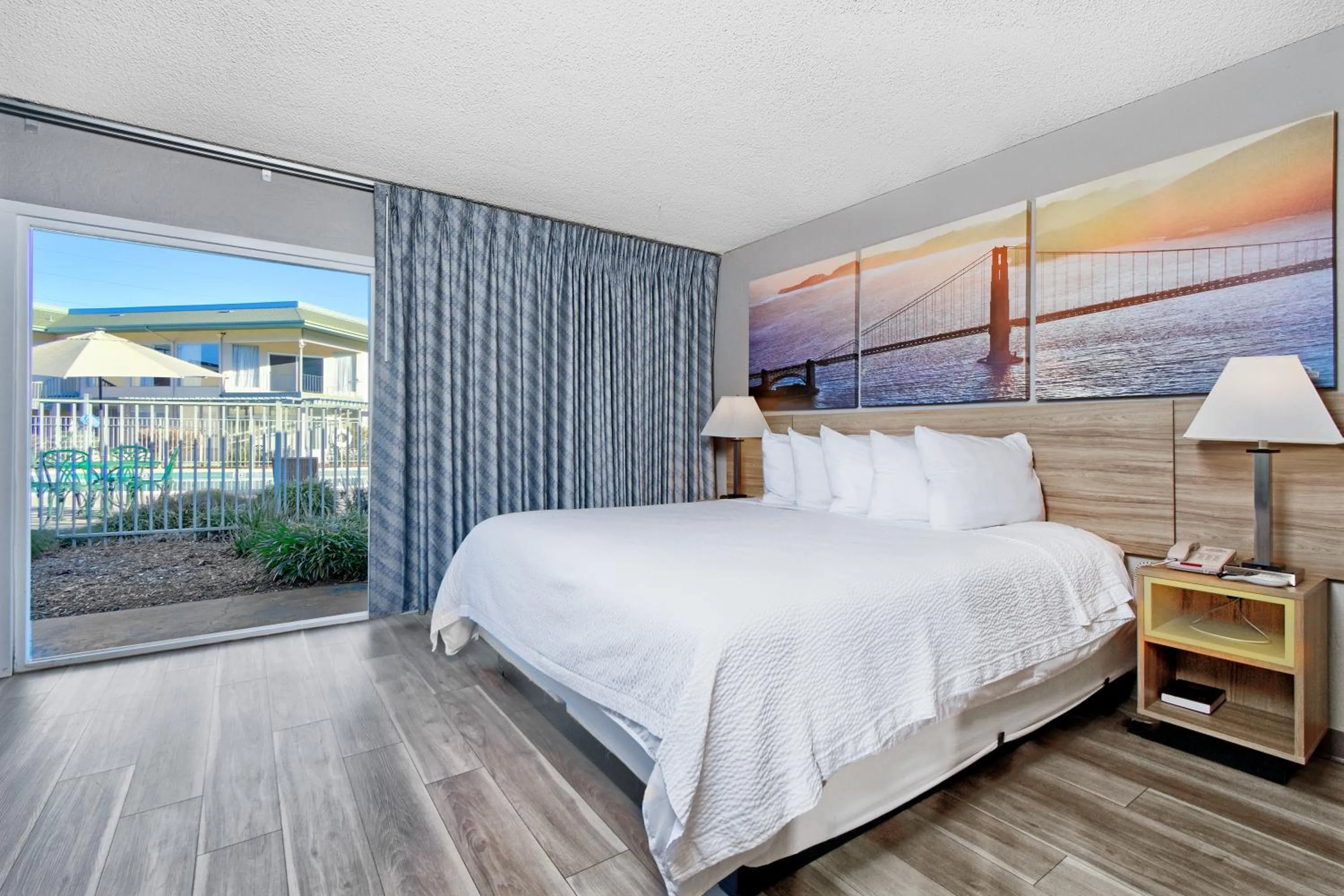 Bed in Days Inn by Wyndham Novato/San Francisco