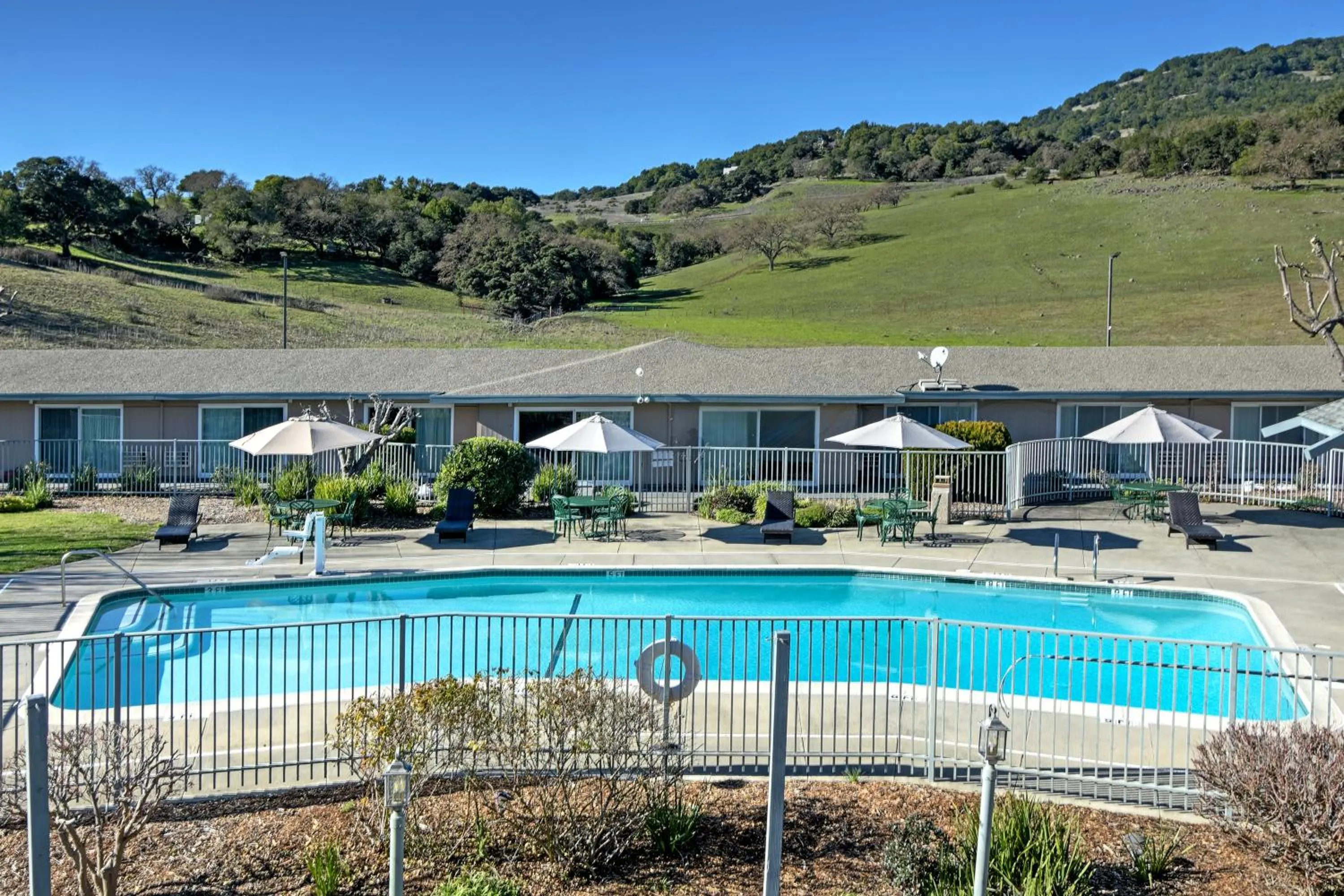 Swimming pool in Days Inn by Wyndham Novato/San Francisco