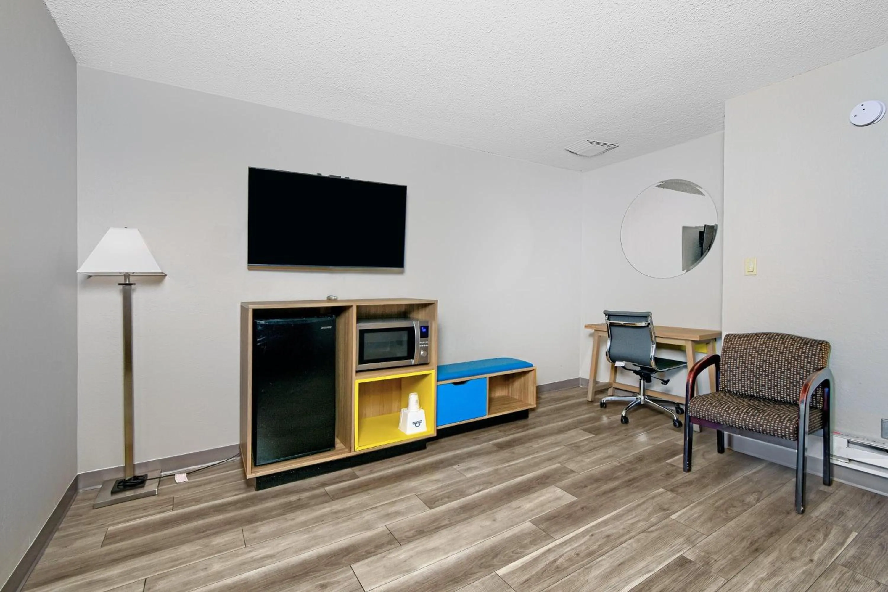 Photo of the whole room in Days Inn by Wyndham Novato/San Francisco