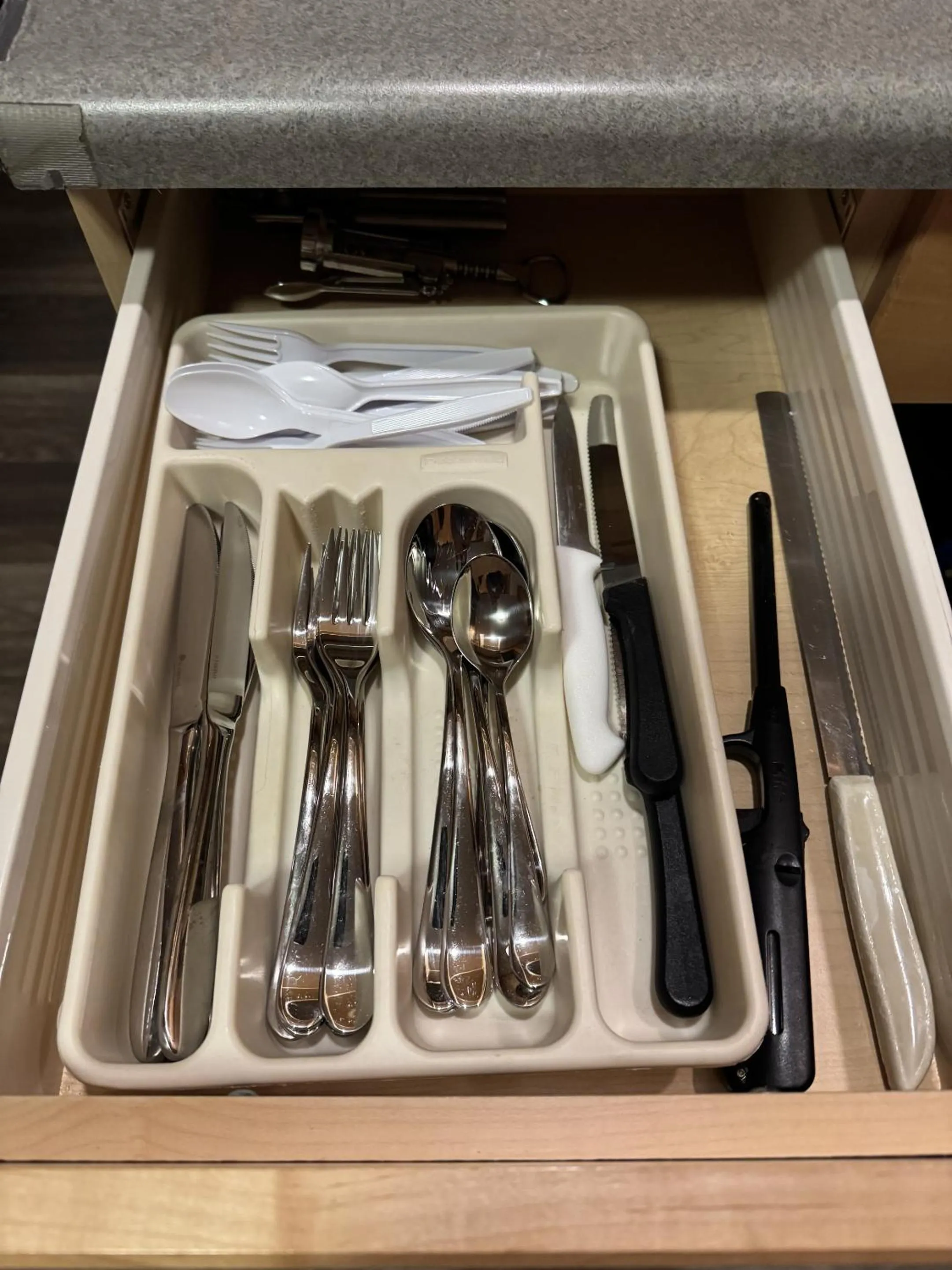 Kitchen or kitchenette in Susitna River Lodging, Suites