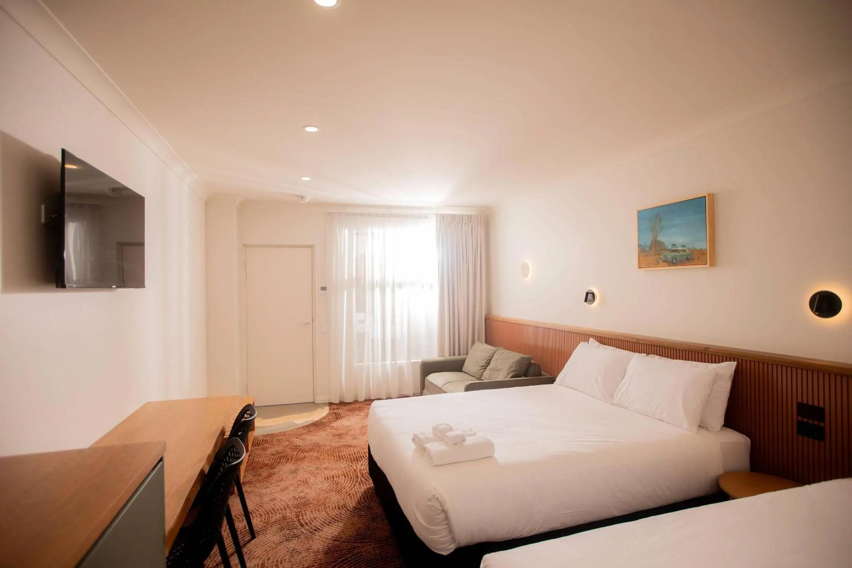 Bedroom, Bed in The Alluna Motel, an Ascend Collection Hotel