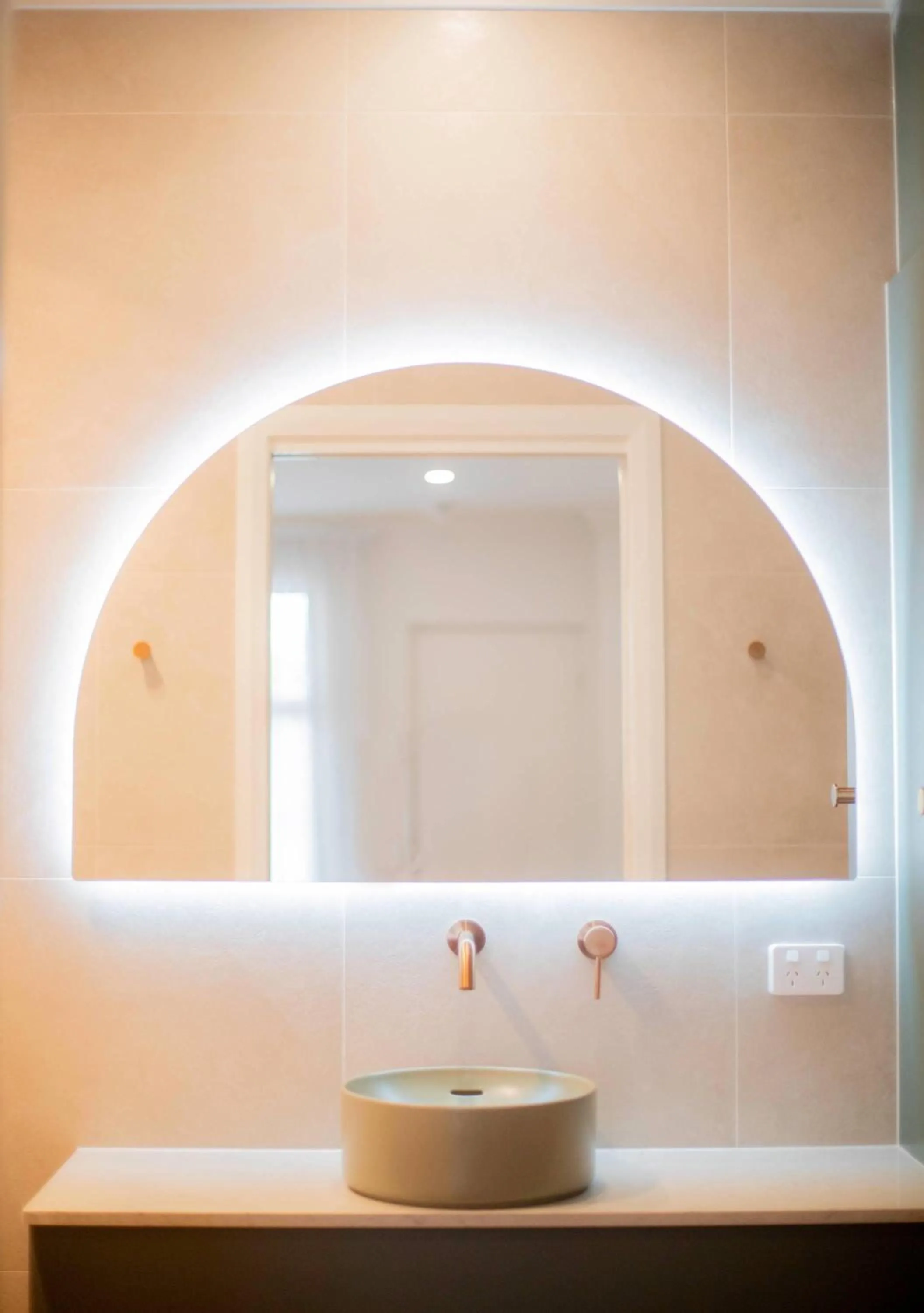 Bedroom in The Alluna Motel, an Ascend Collection Hotel