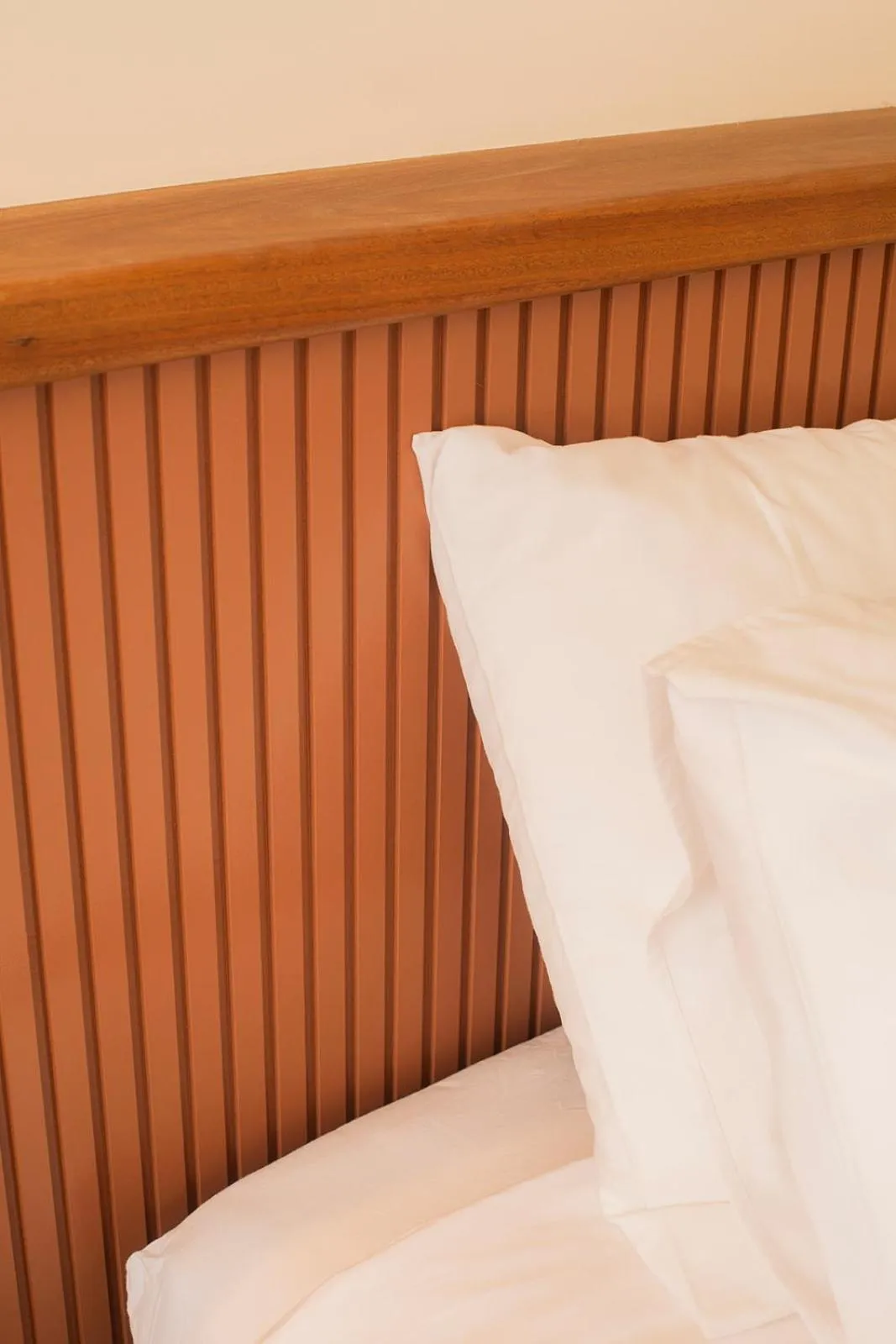 Bed in The Alluna Motel, an Ascend Collection Hotel