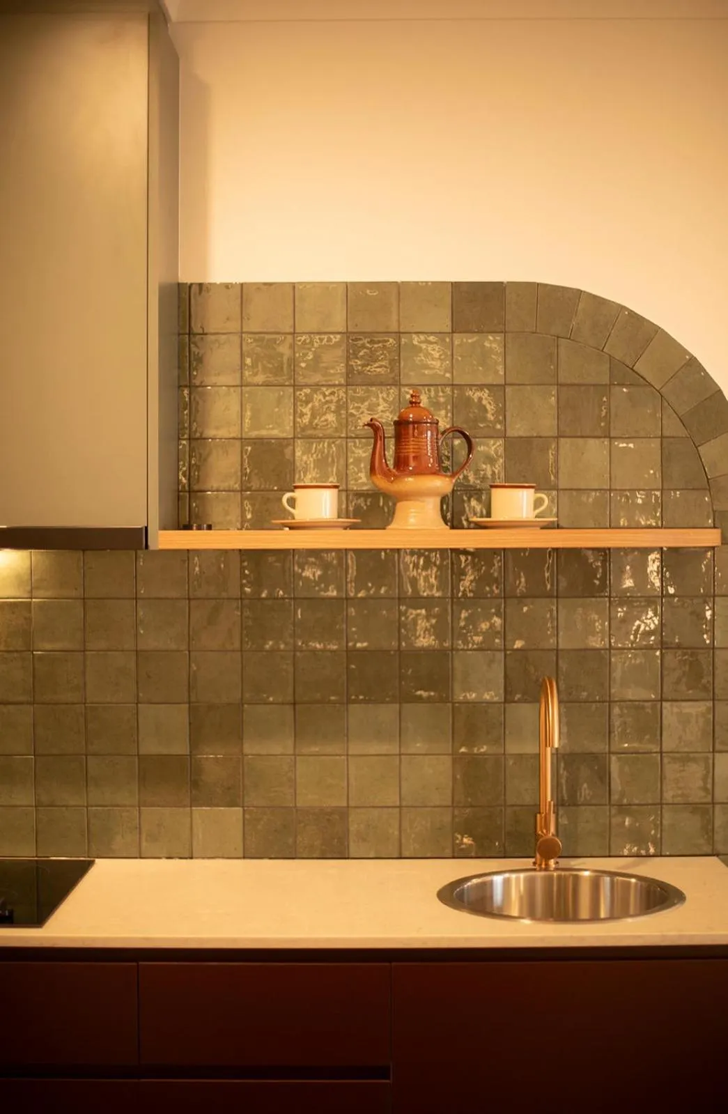 Kitchen or kitchenette in The Alluna Motel, an Ascend Collection Hotel