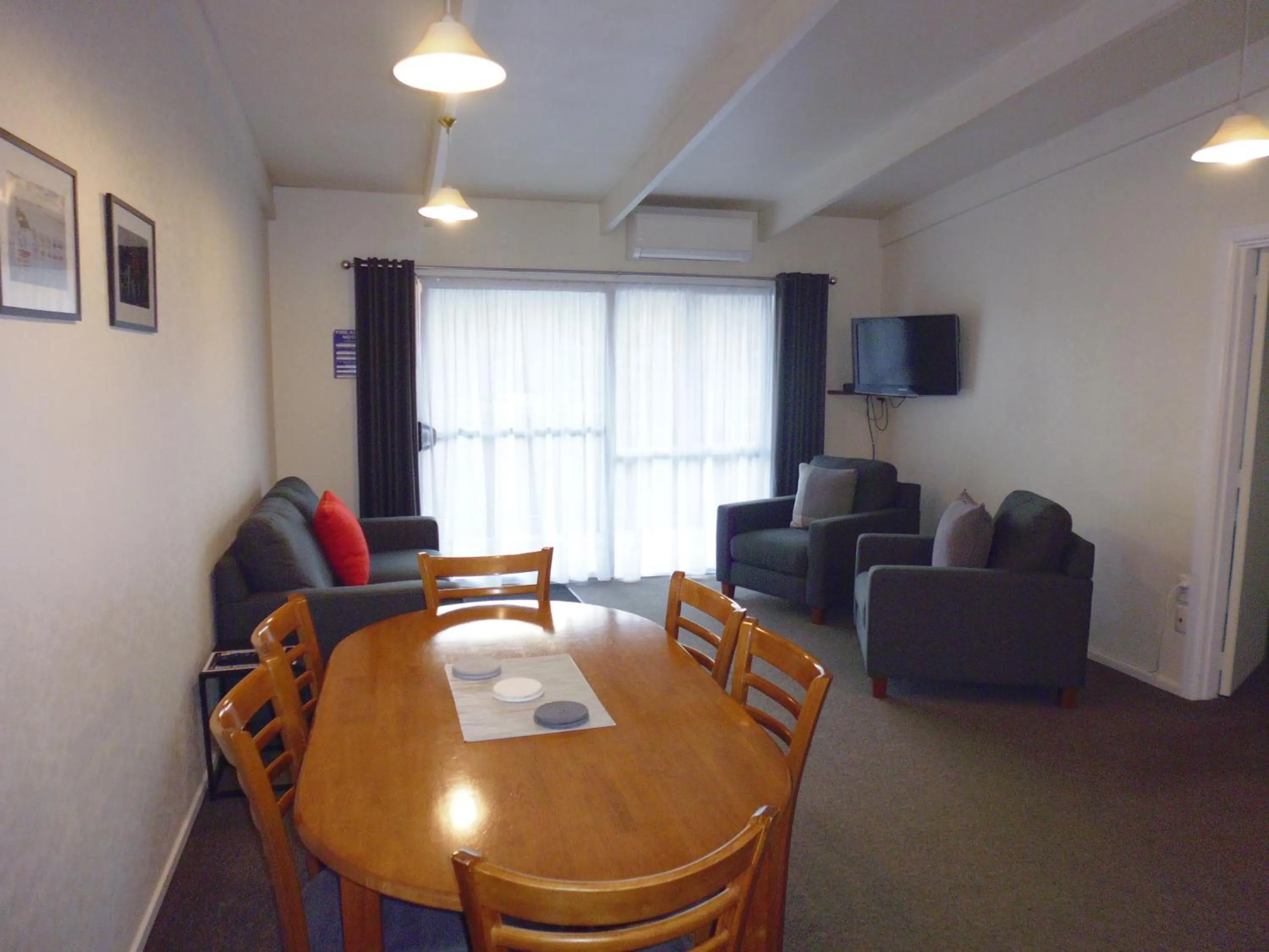 Living room in Spa Lodge Motel