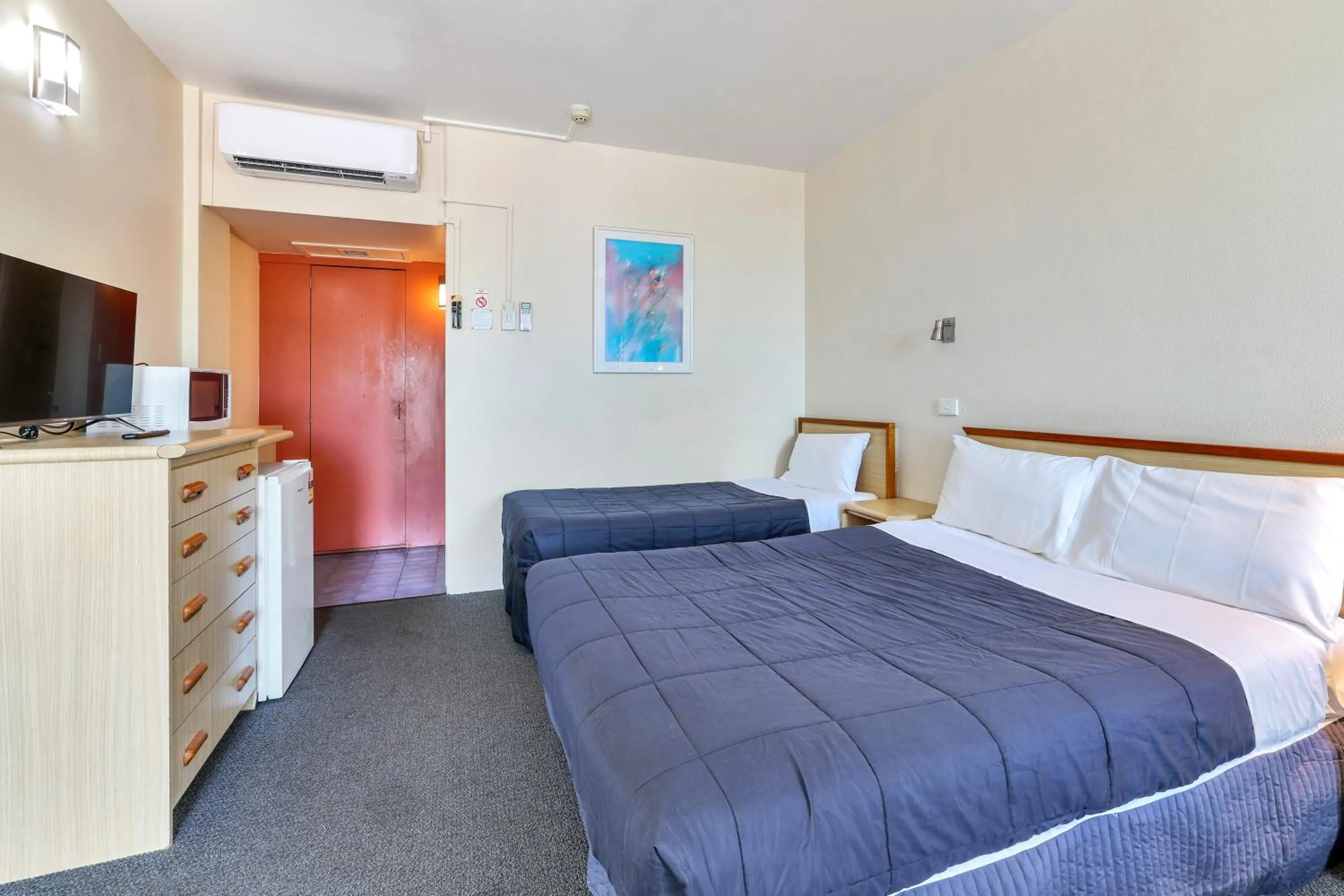 Darwin Poinciana Inn