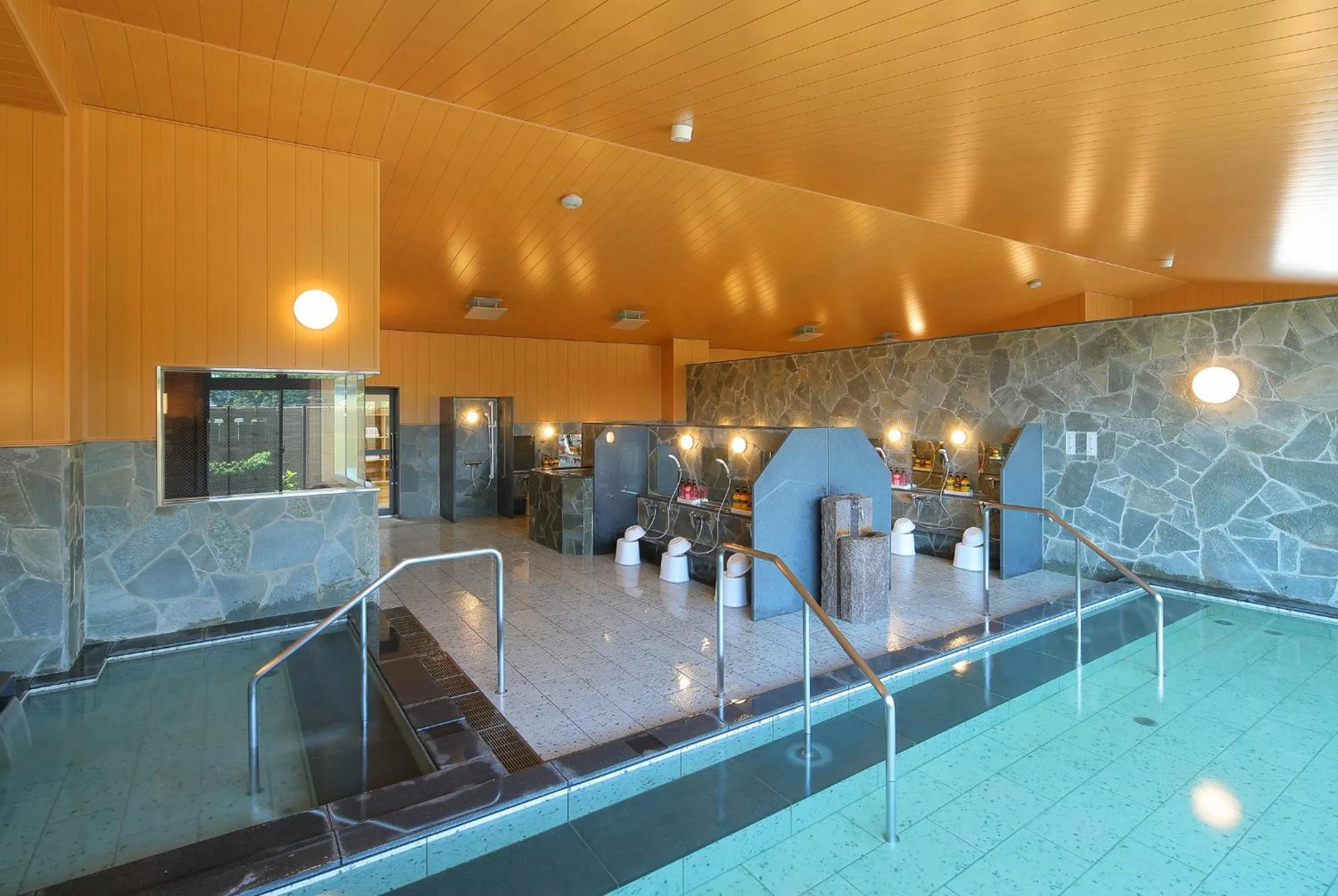 Public Bath in Aso Hakuun Sanso