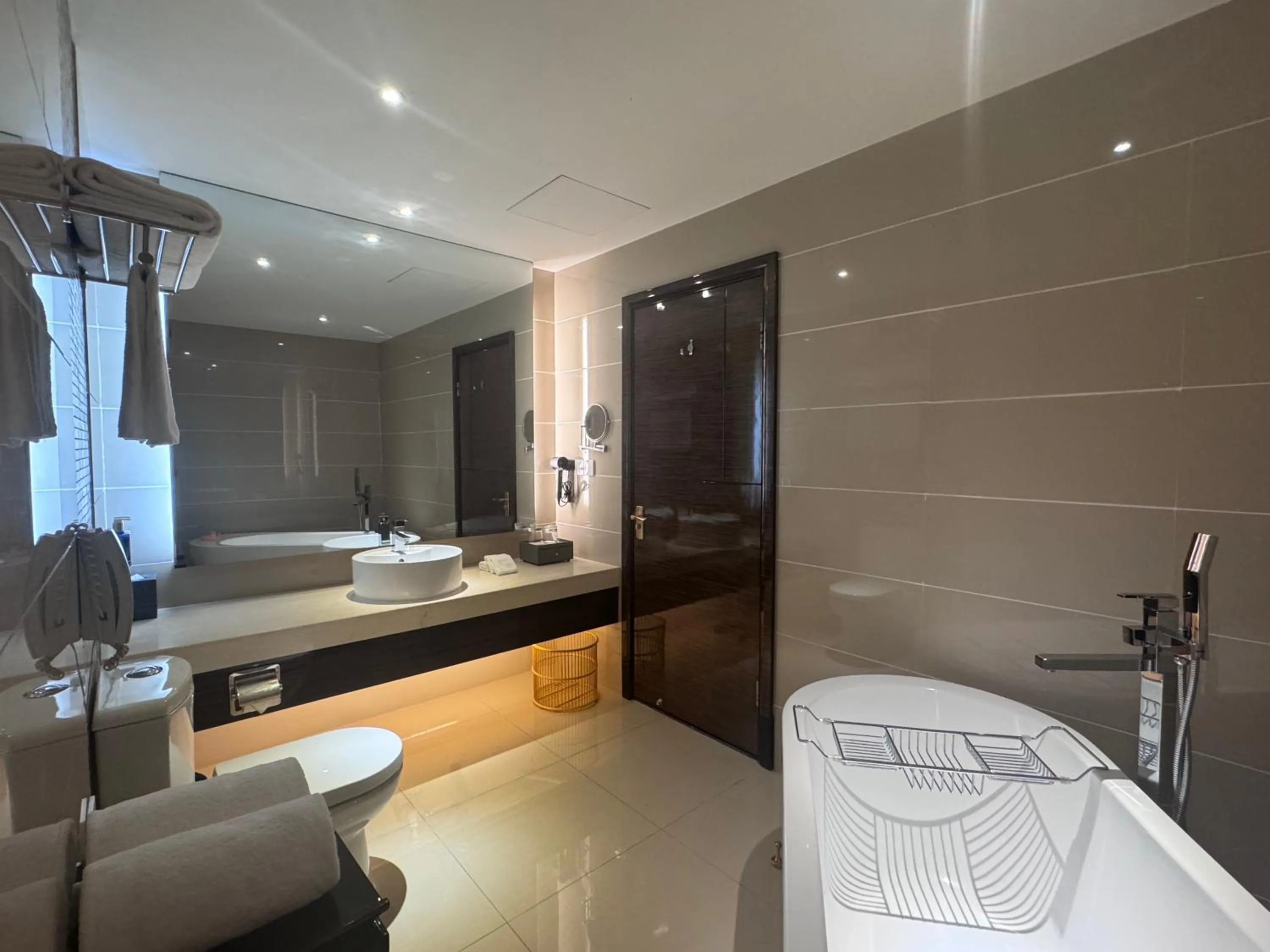 Bed in Dorsett Wuhan