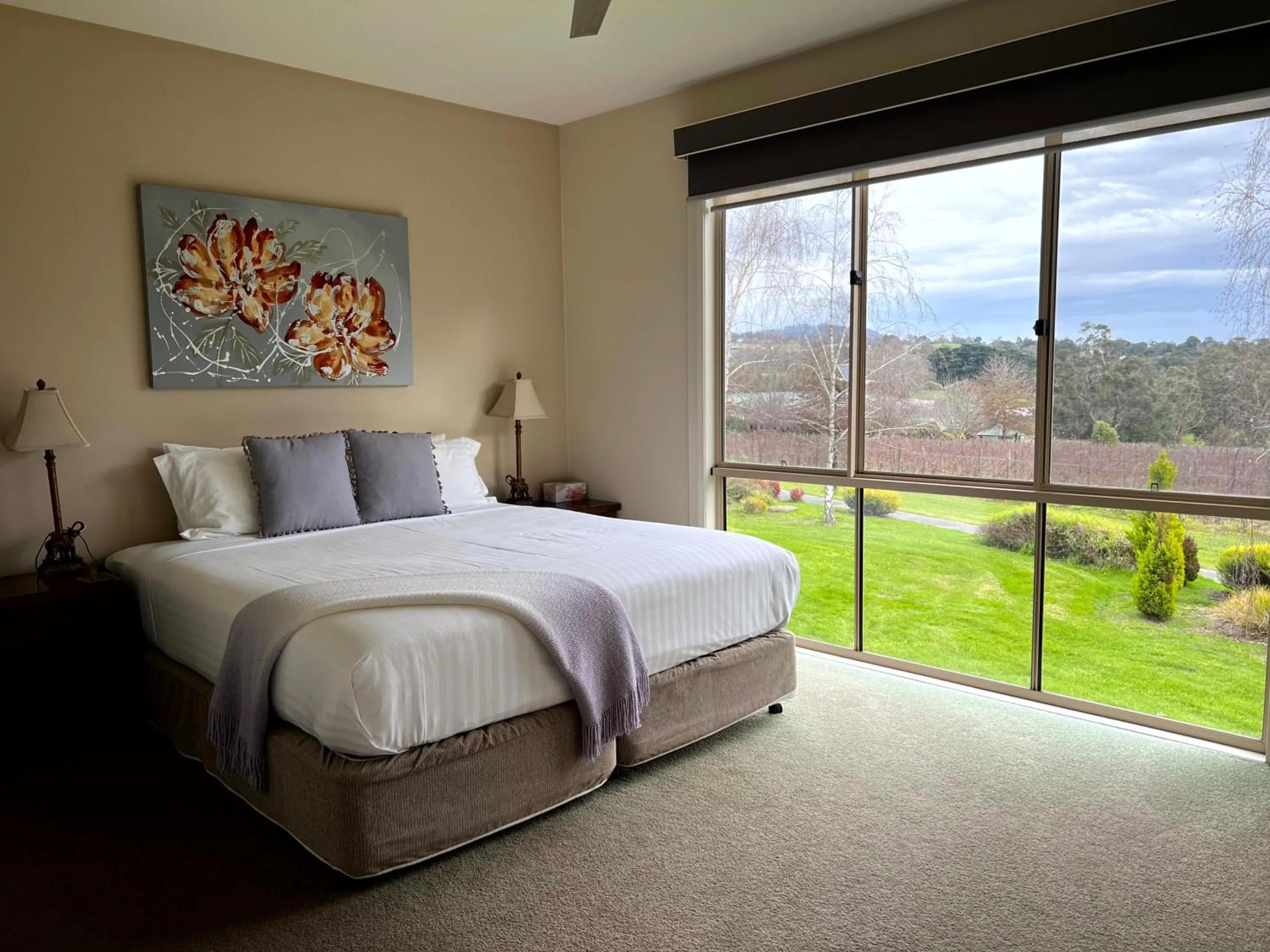 Bed in Wild Cattle Creek Estate