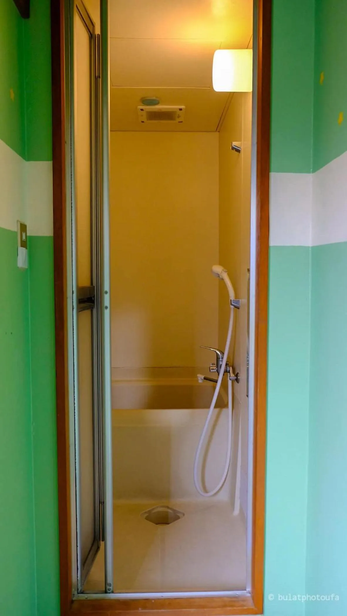 Shower in Peace House Sakura