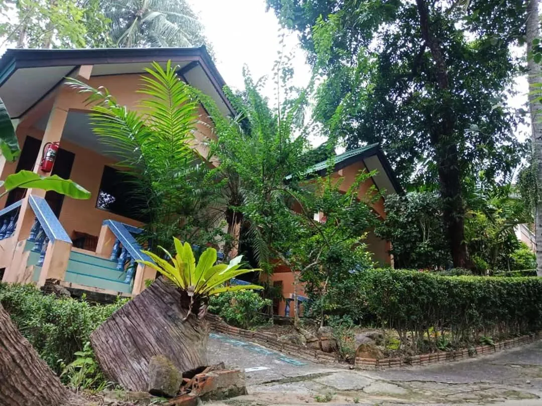 Anawin Bungalows