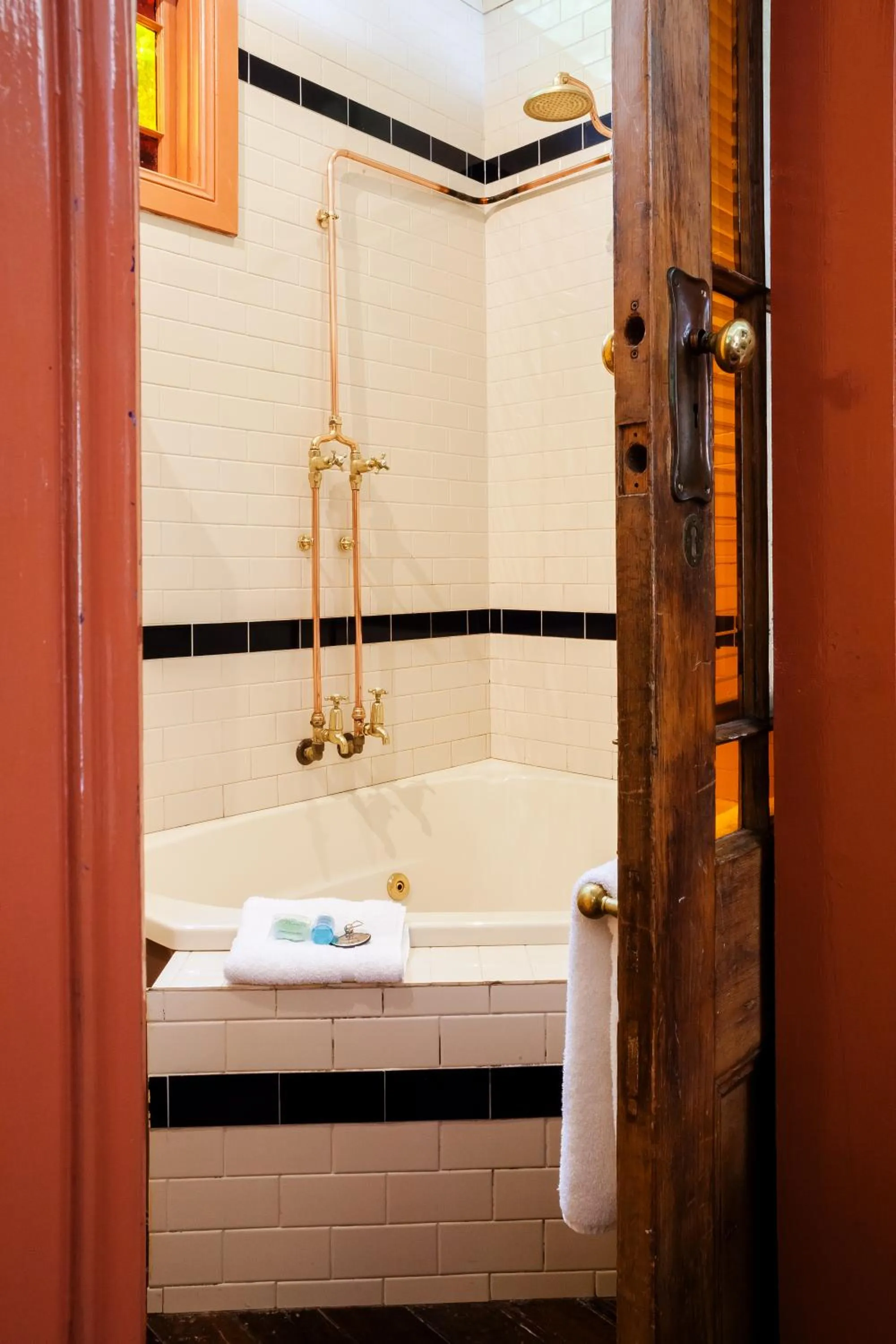 Bathroom in Como Cottage Accommodation